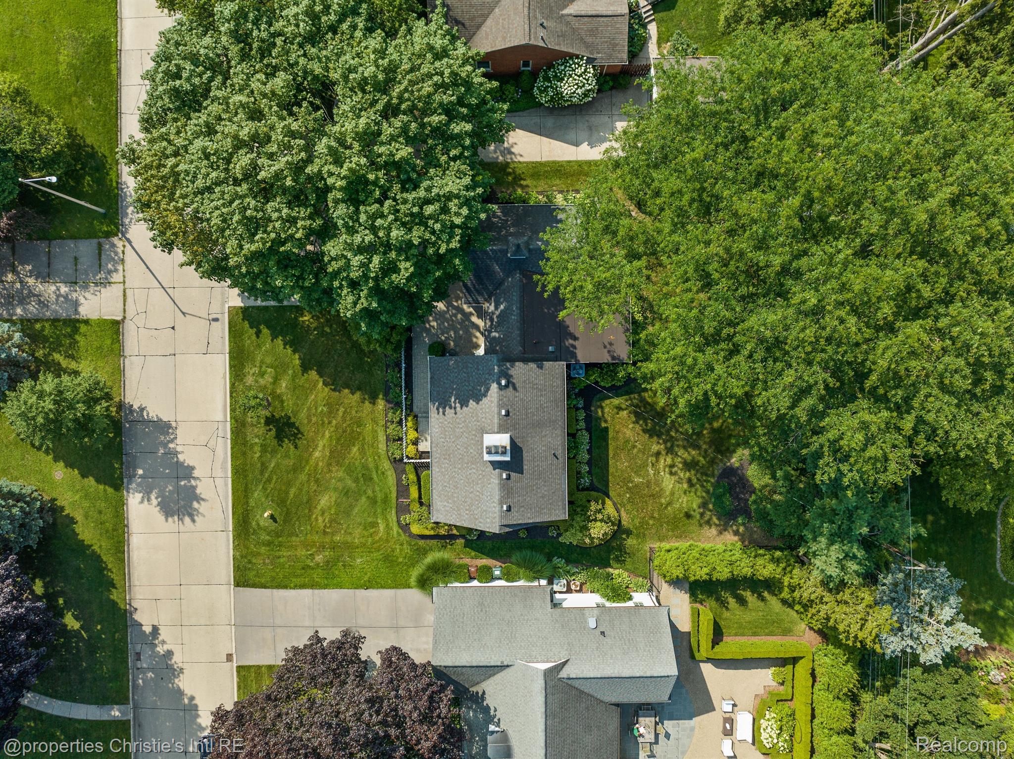 528 SHOREHAM Road