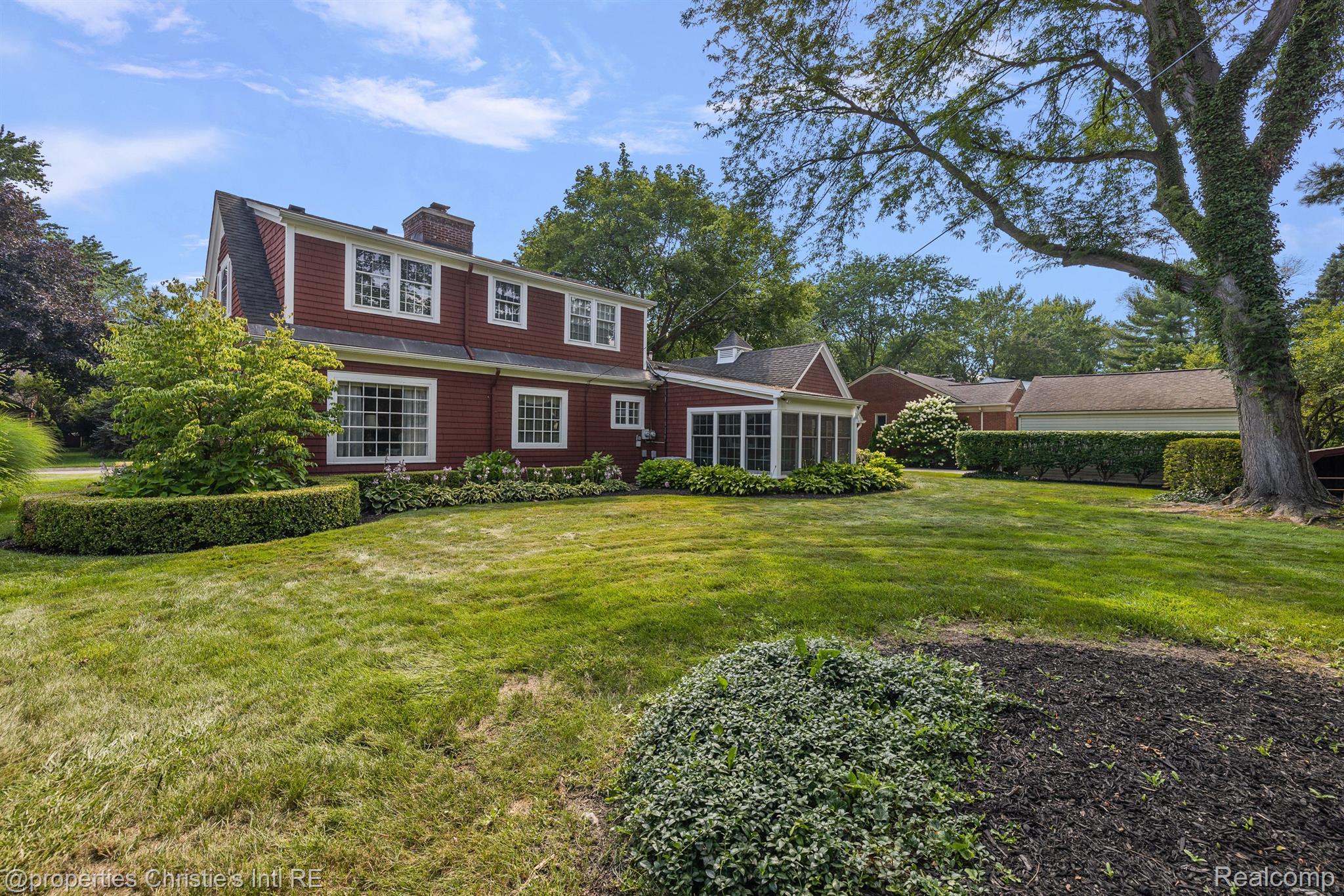 528 SHOREHAM Road