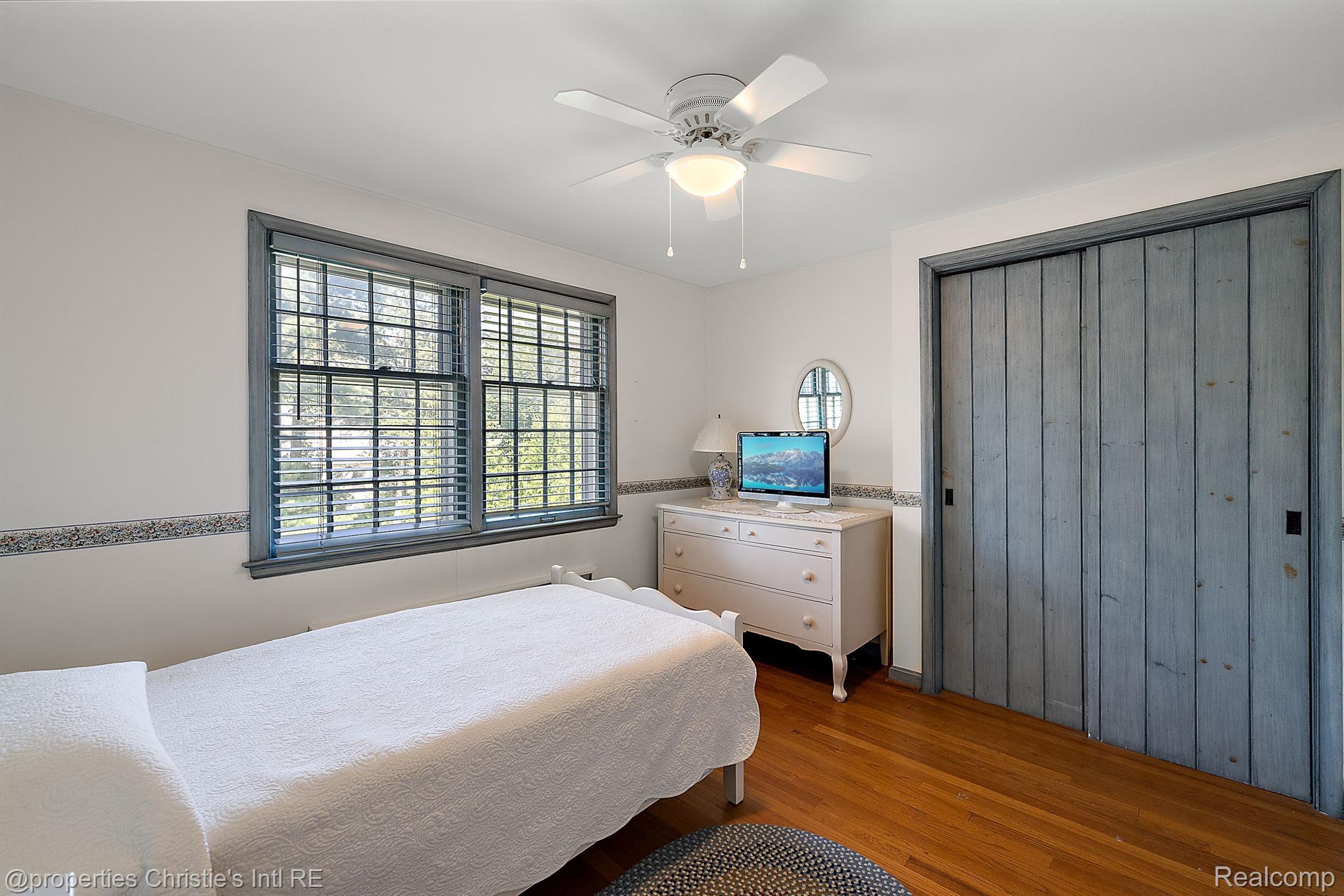 528 SHOREHAM Road
