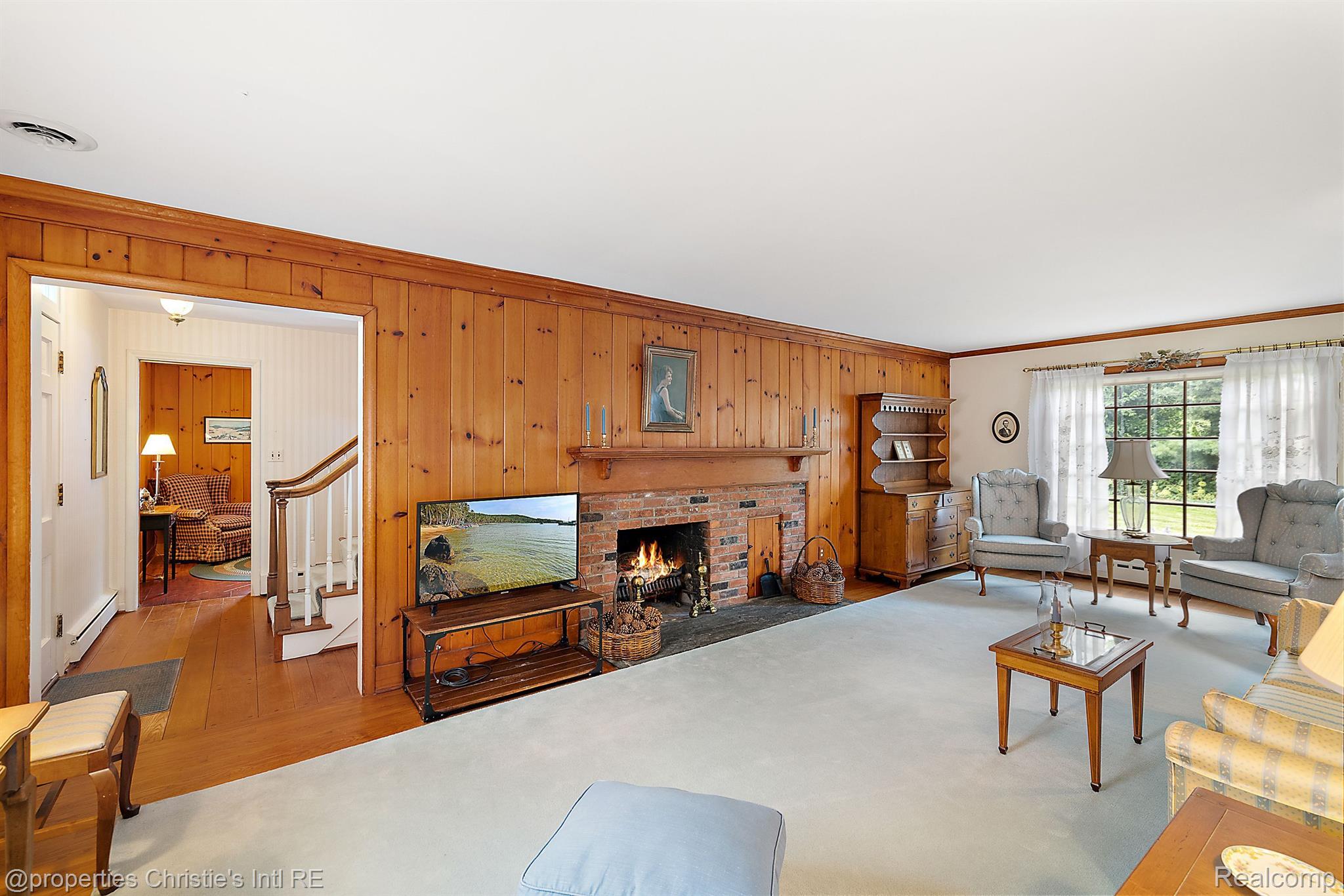 528 SHOREHAM Road