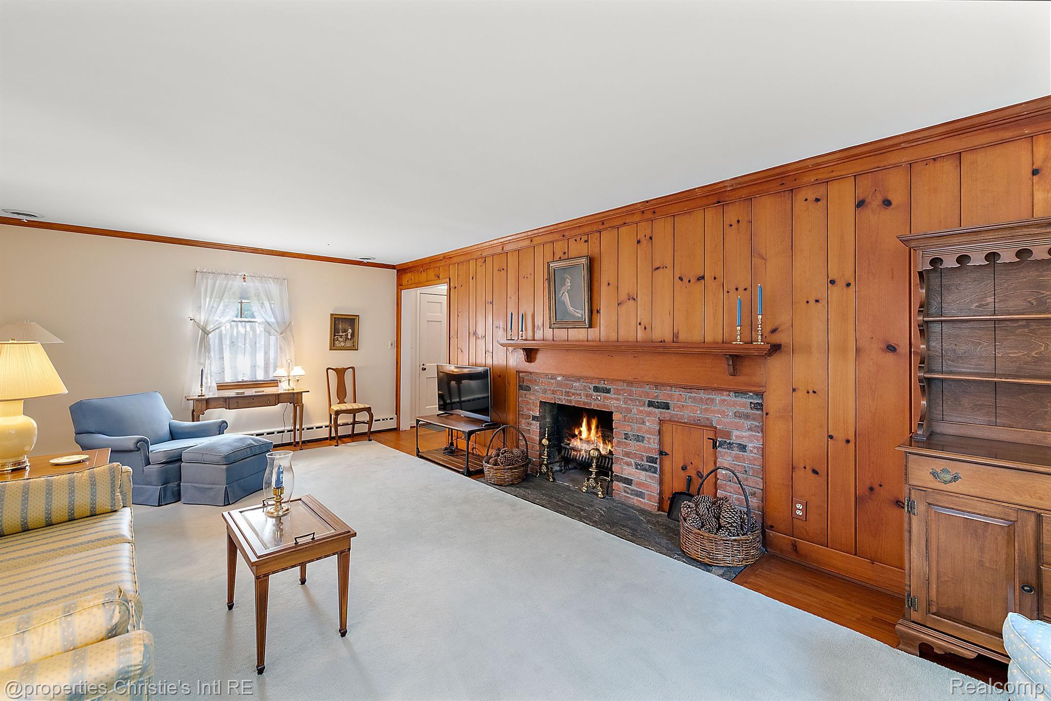 528 SHOREHAM Road