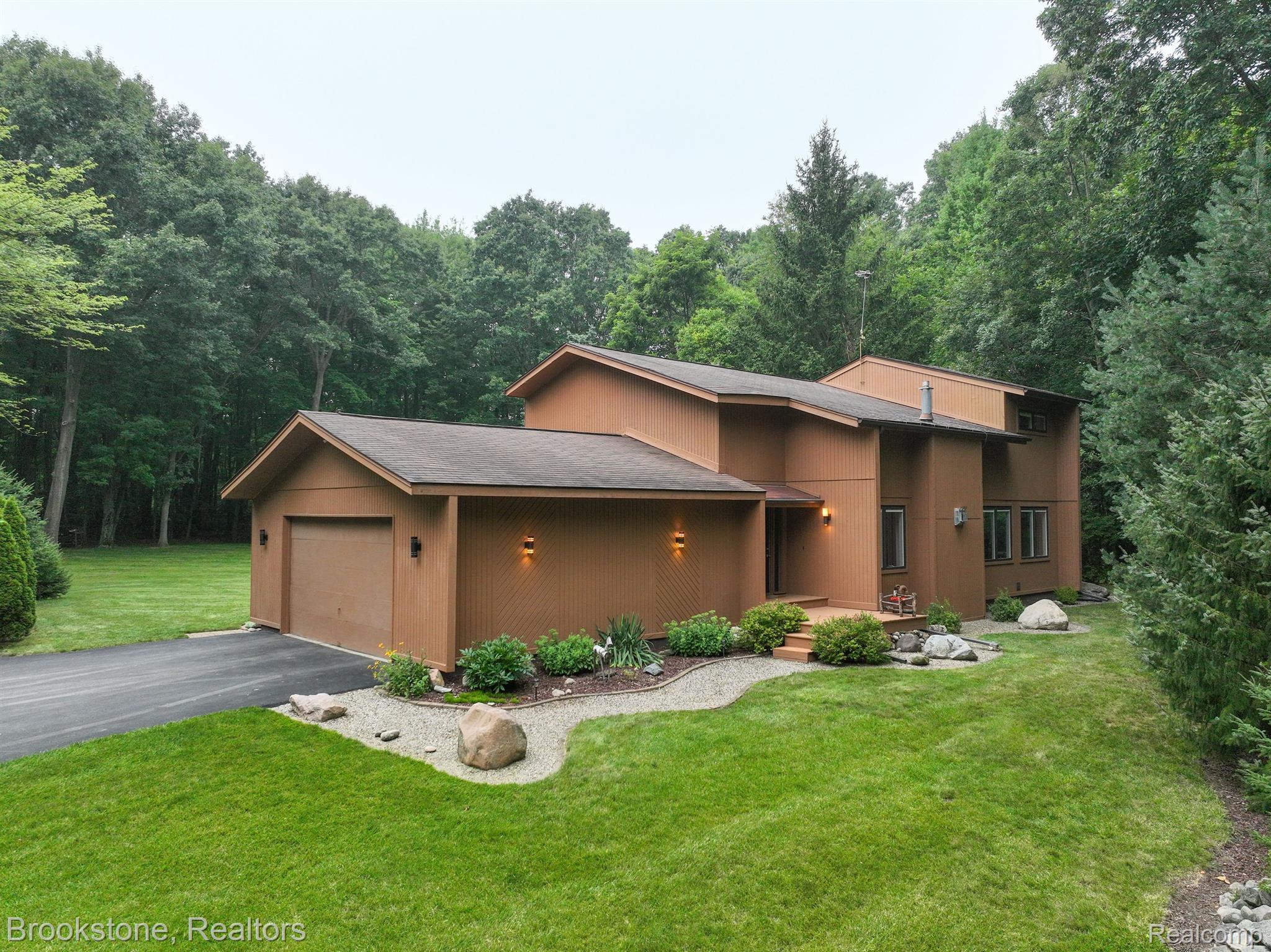 10159 GIBBS Road