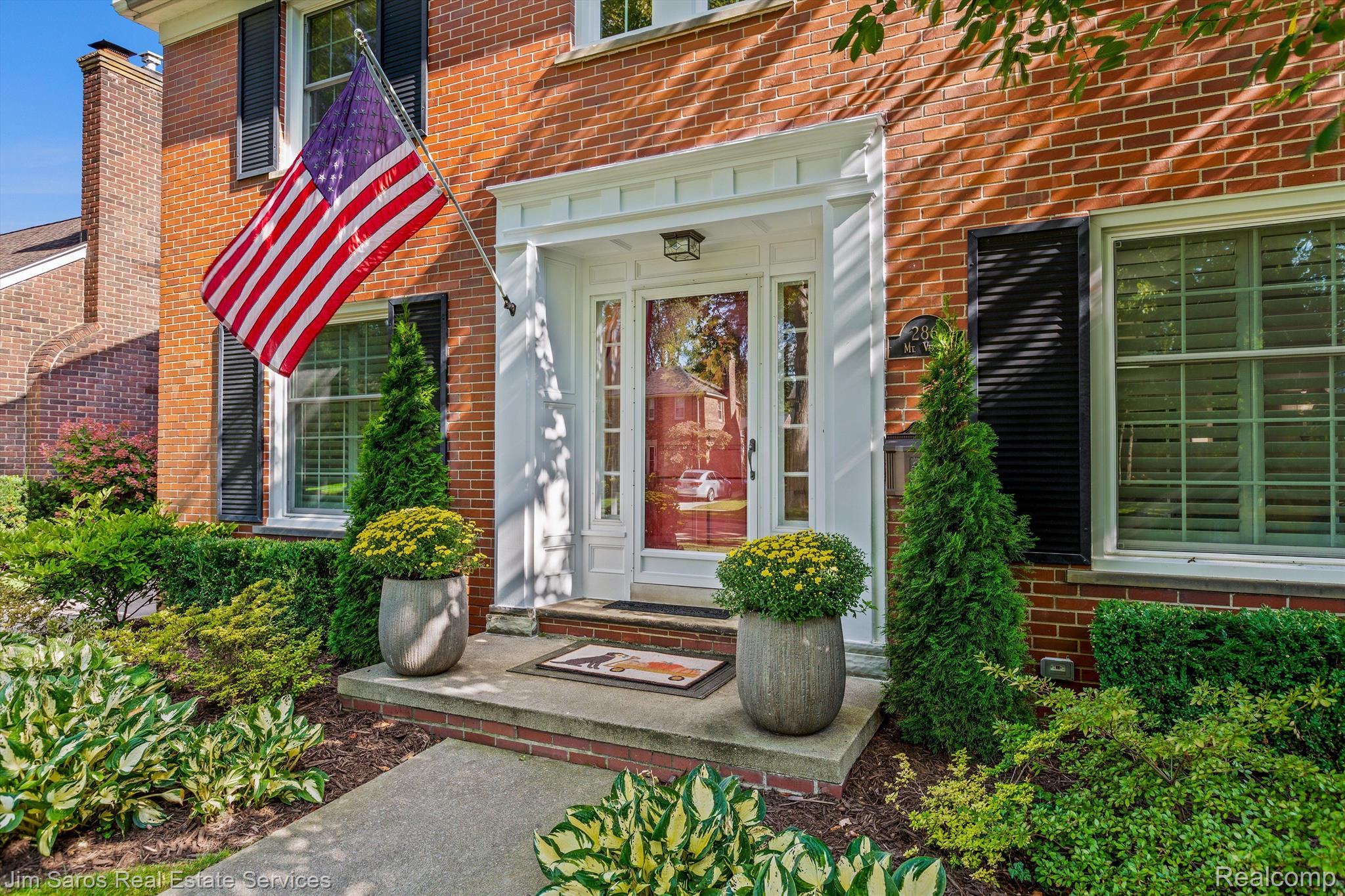 286 MOUNT VERNON Avenue