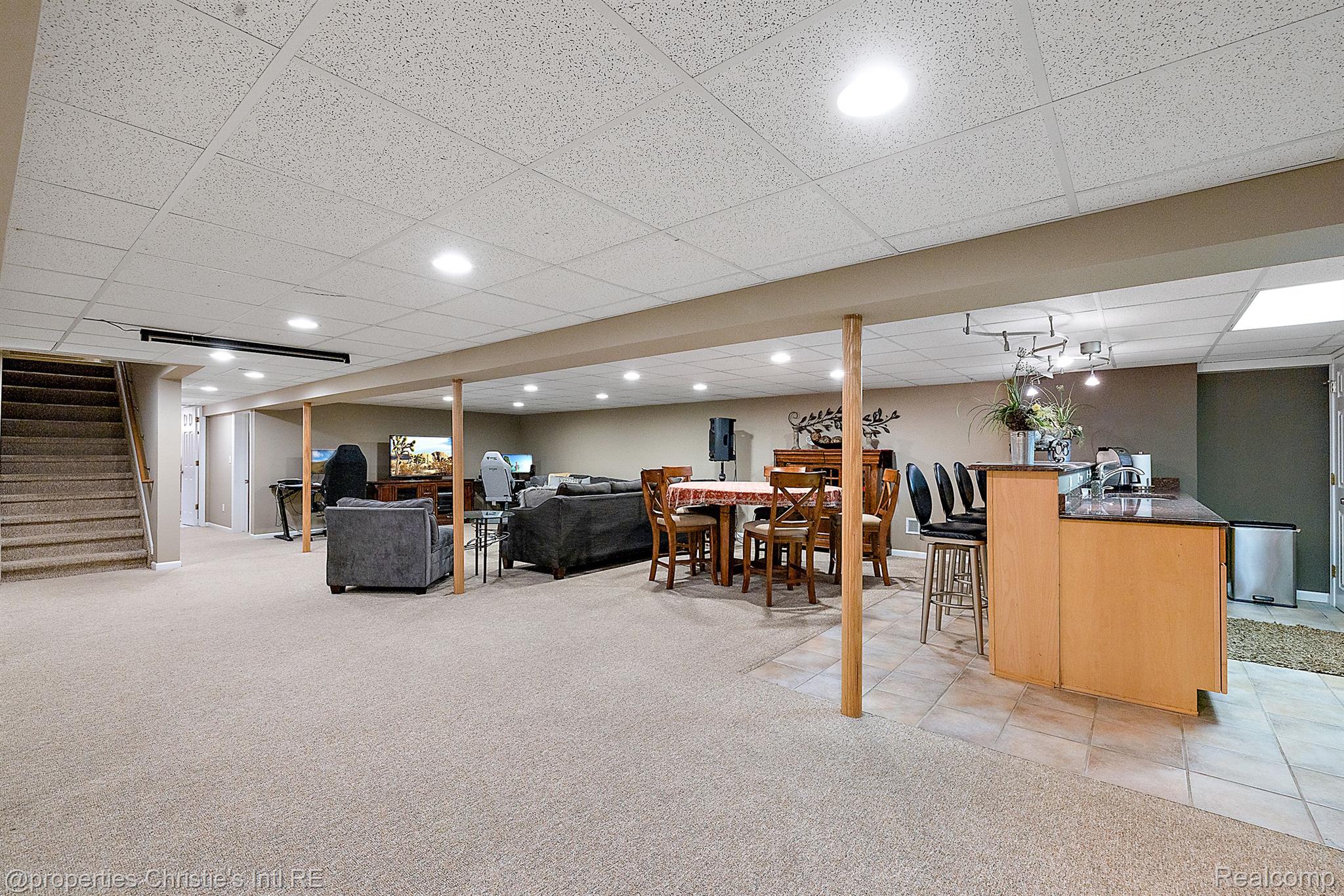 4346 CURRY Drive