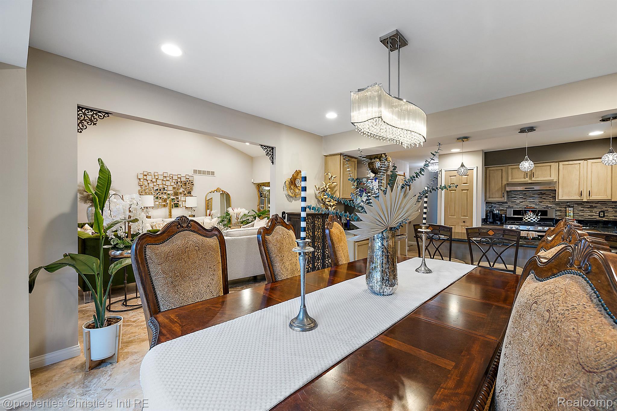 4346 CURRY Drive