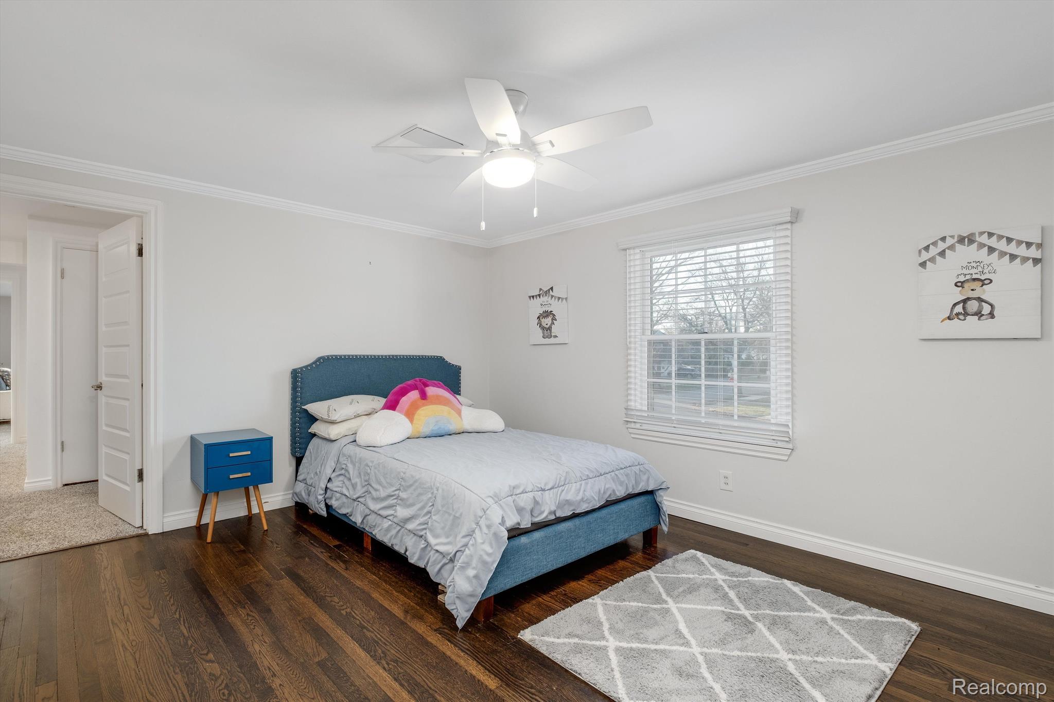 800 SUNNINGDALE Drive