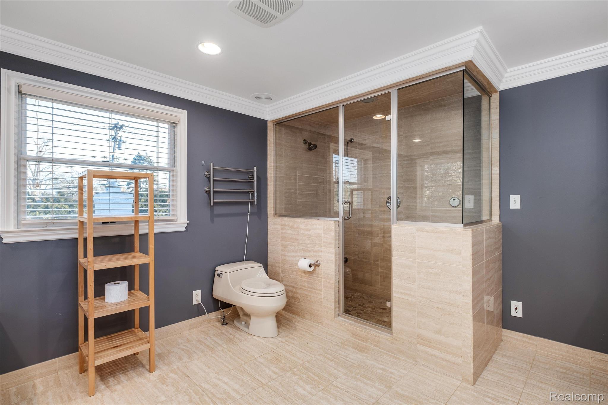 800 SUNNINGDALE Drive