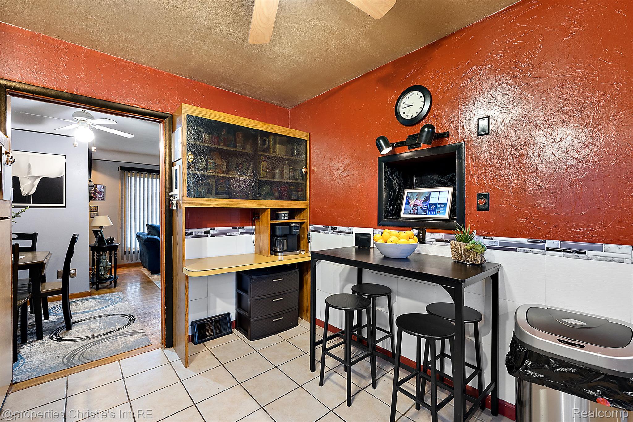 18495 STEPHENS Drive