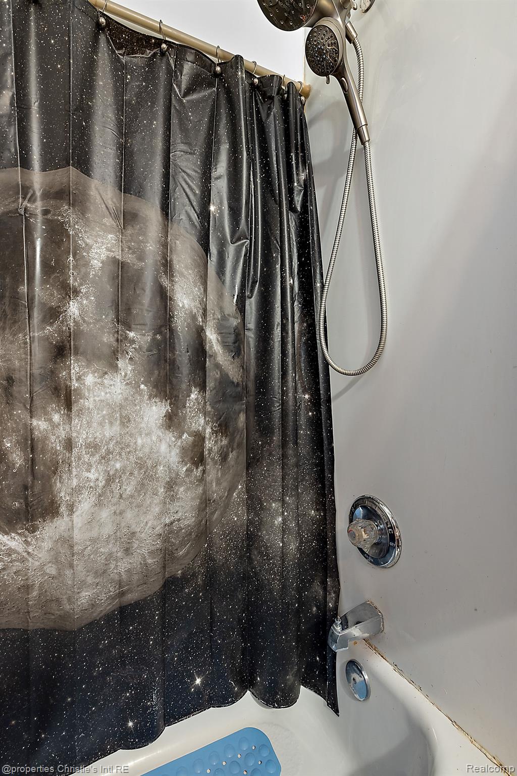 18495 STEPHENS Drive