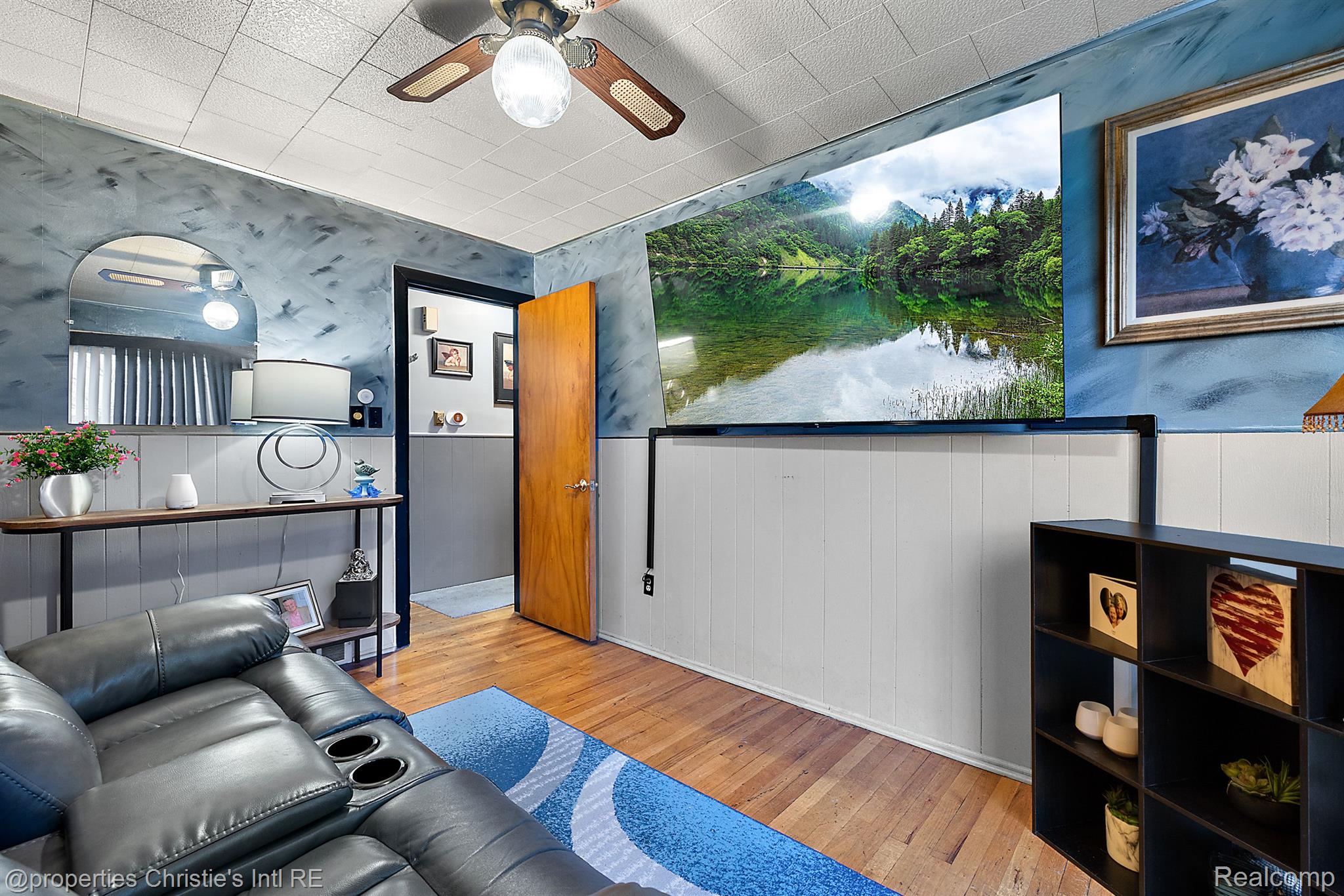 18495 STEPHENS Drive