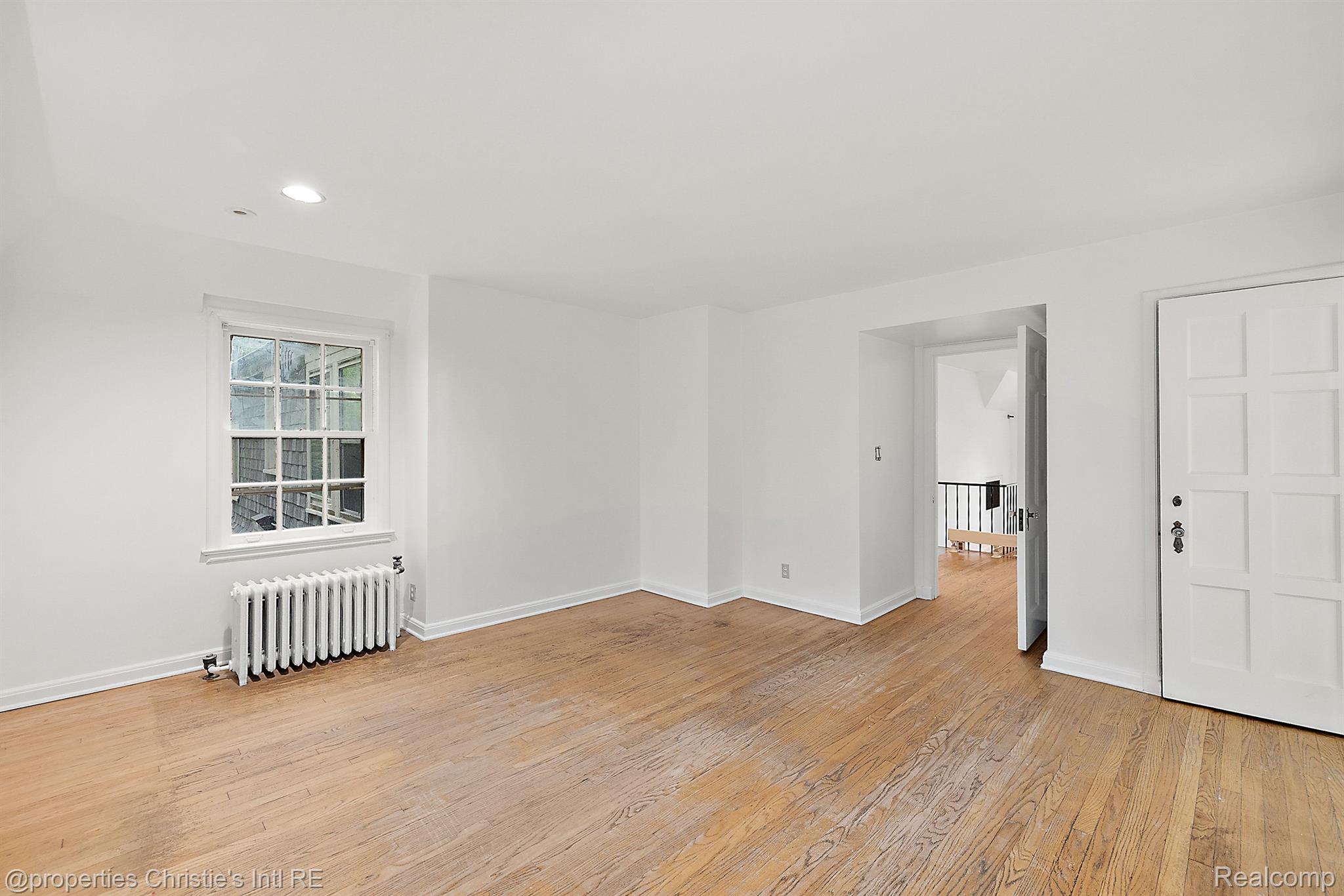 347 Kercheval Avenue