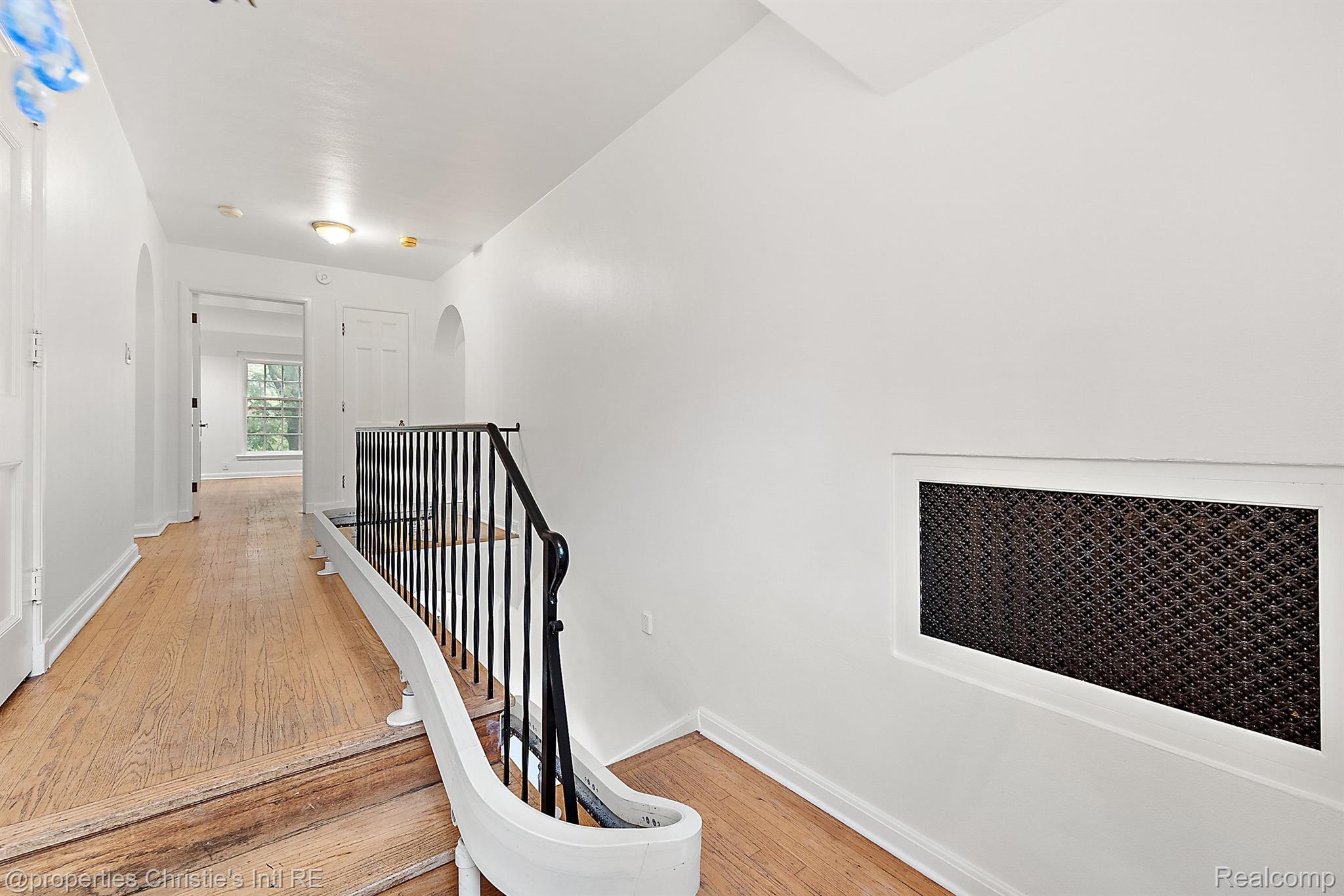 347 Kercheval Avenue