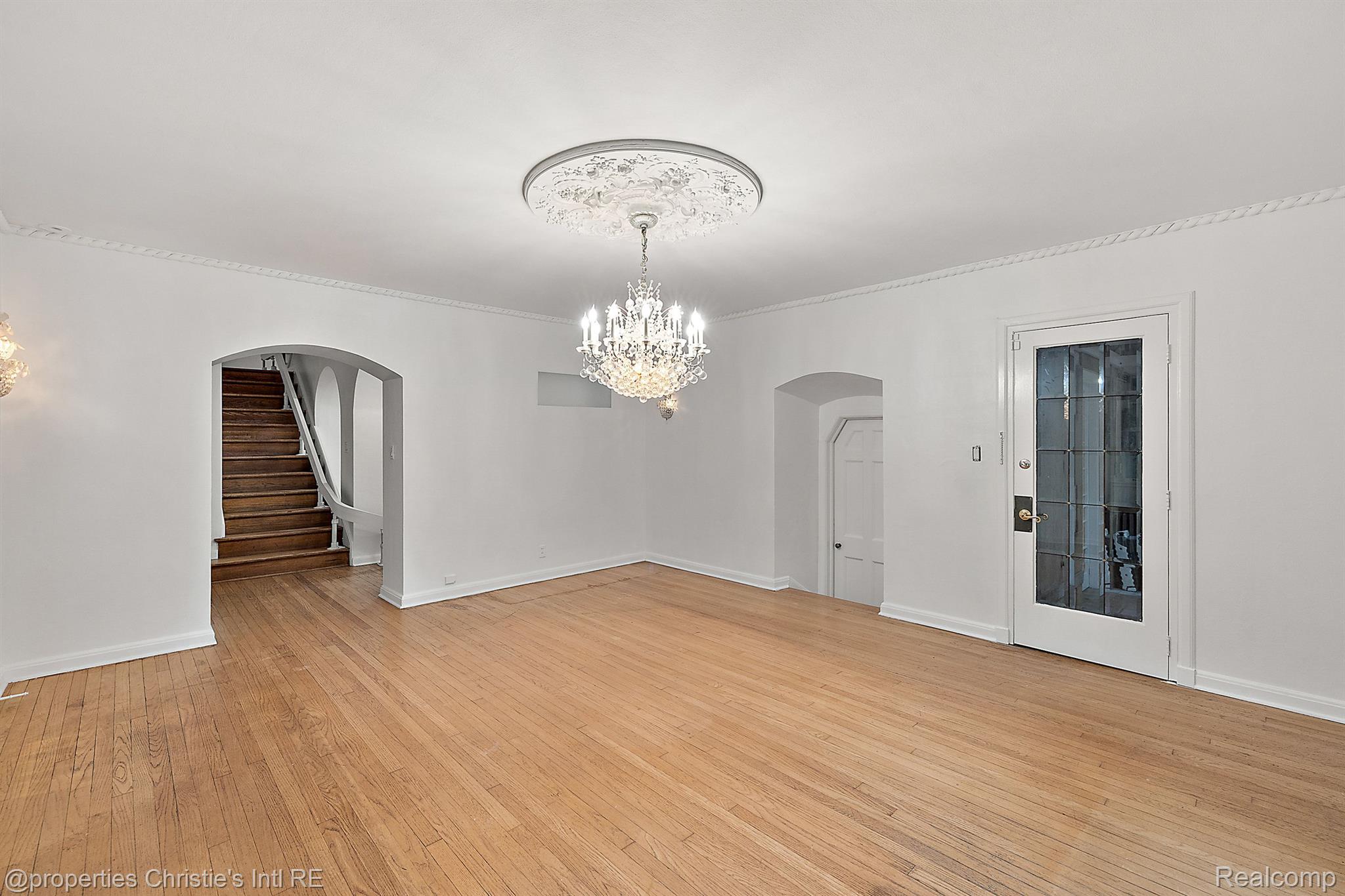347 Kercheval Avenue