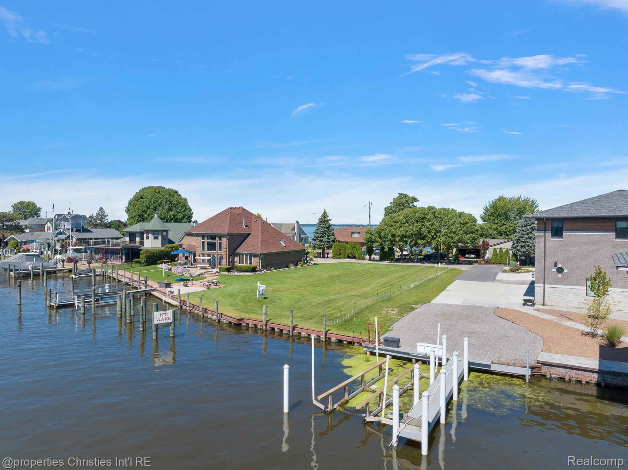 33168 N RIVER Road