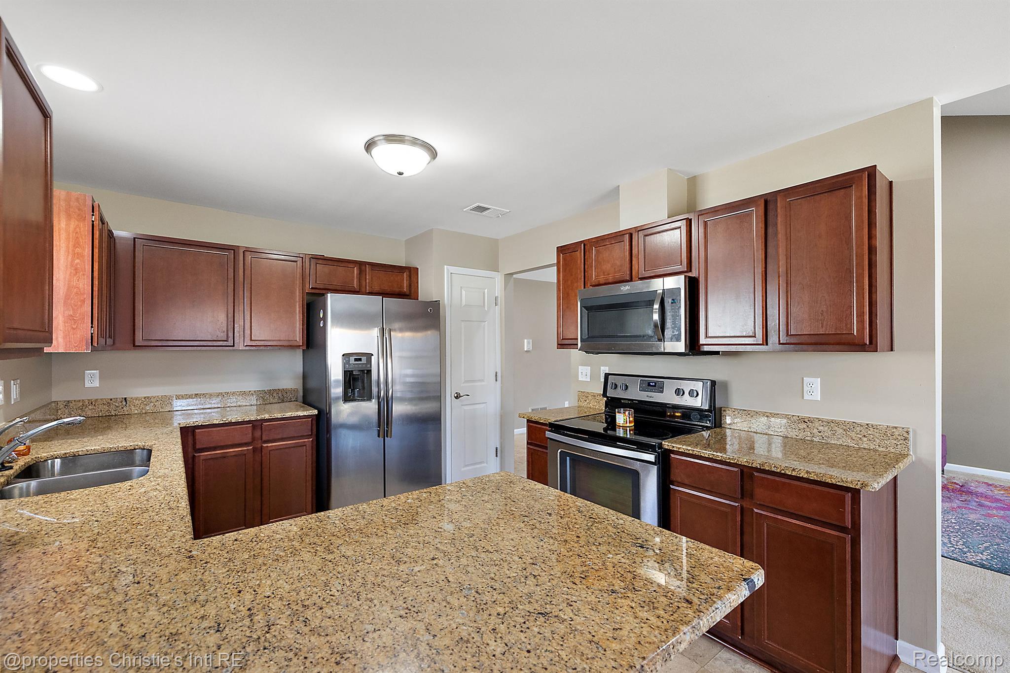 29499 WOODPARK Circle