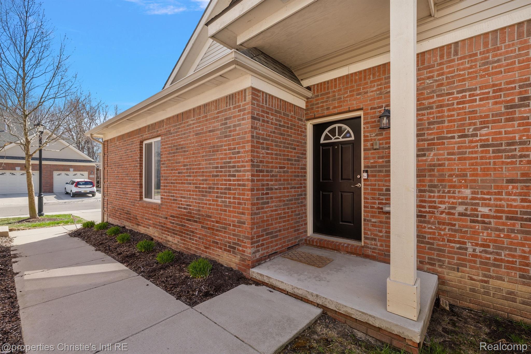 29499 WOODPARK Circle