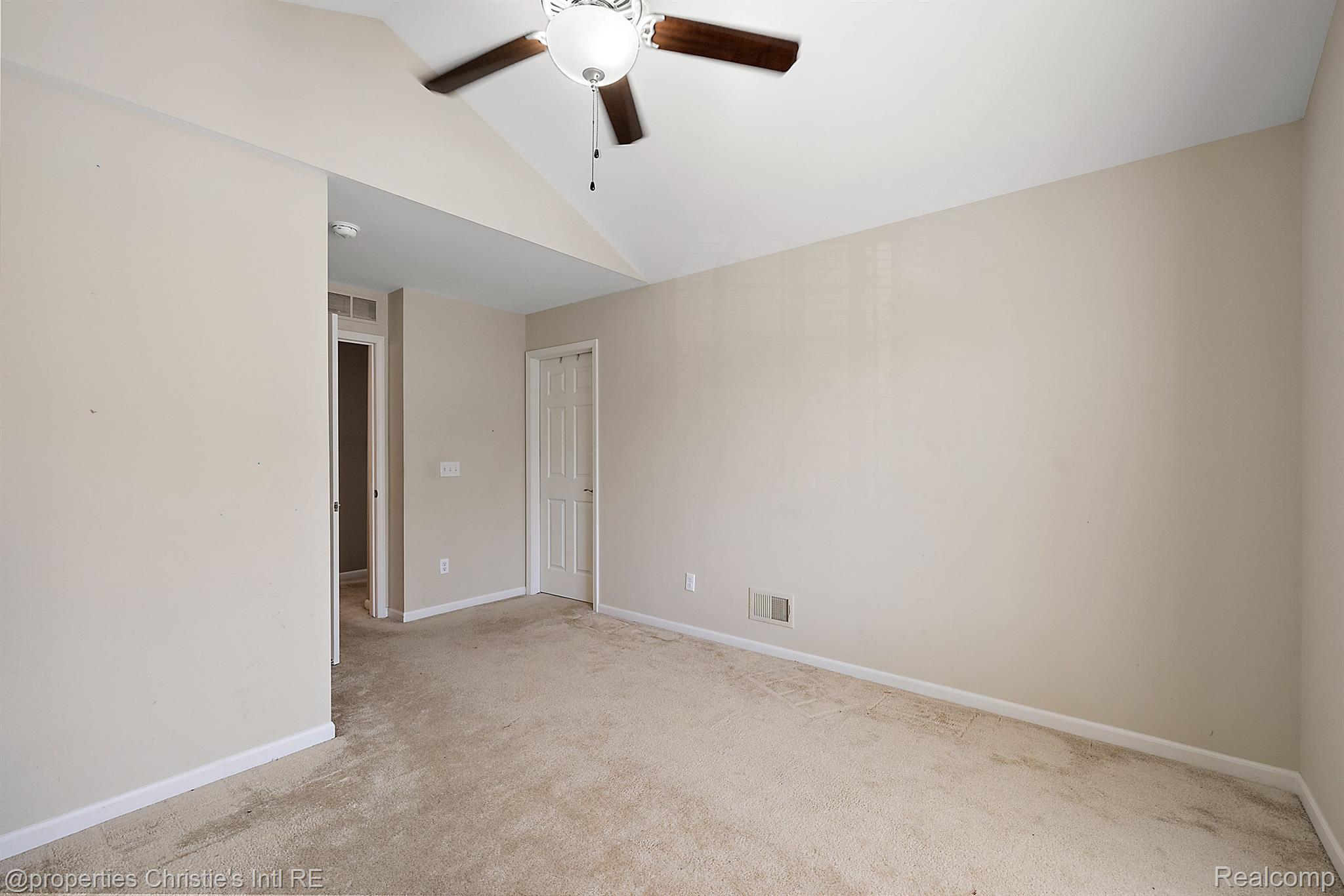 29499 WOODPARK Circle