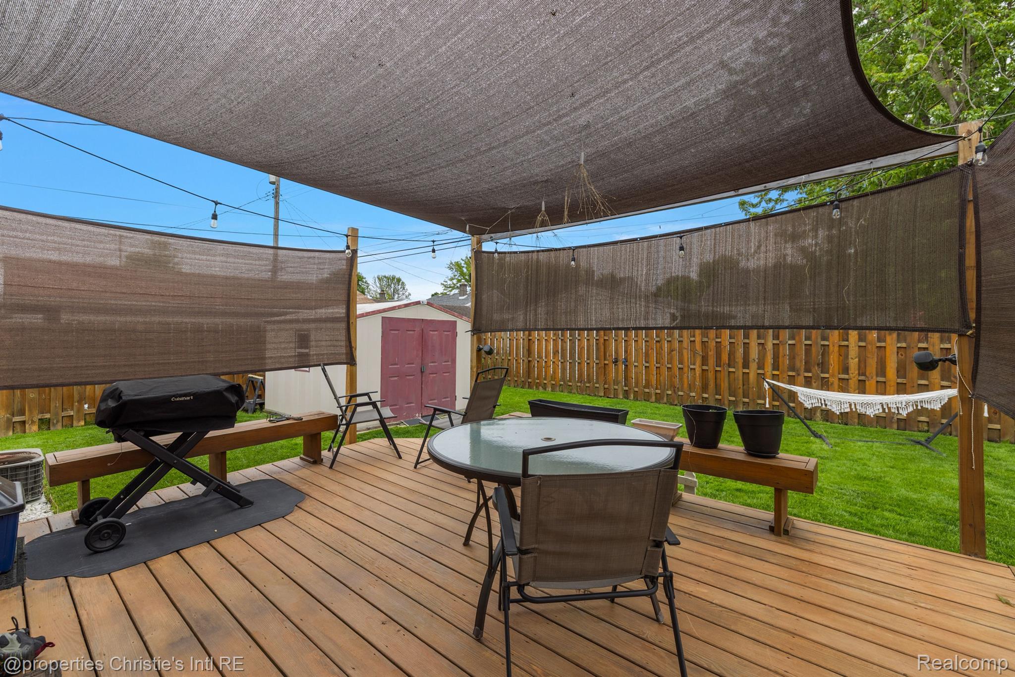 22928 MAXINE Street