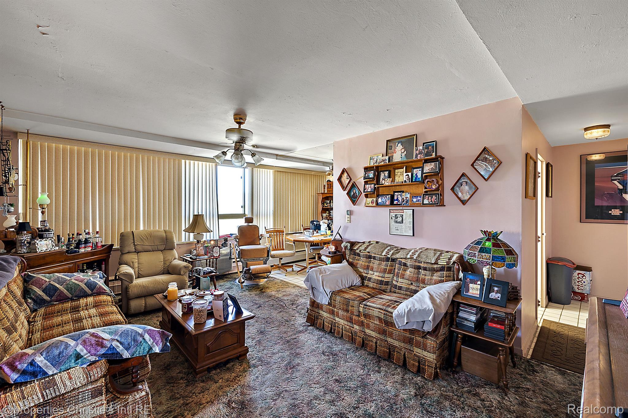 5900 E Jefferson Avenue 404