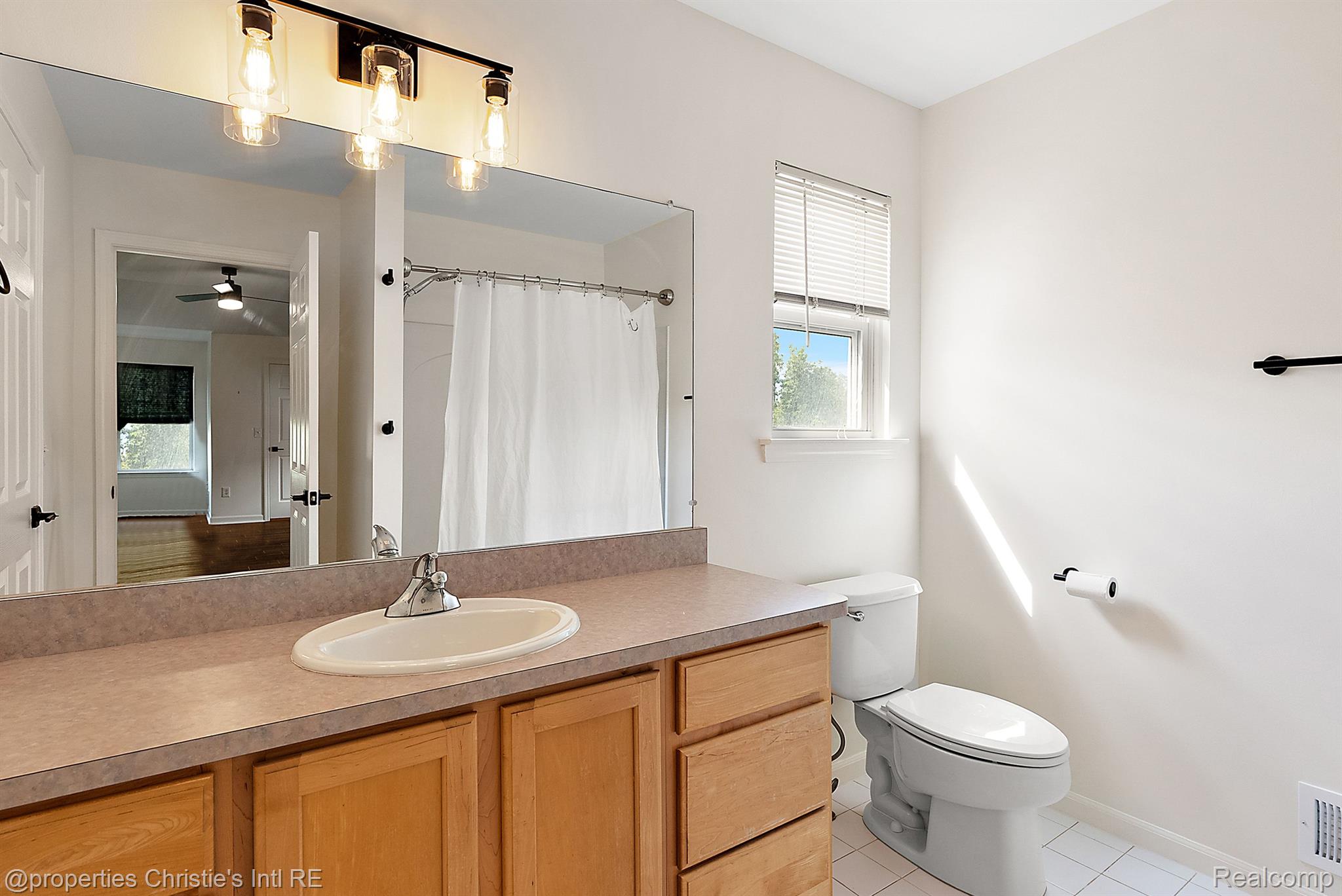 298 E PALMER Street 26