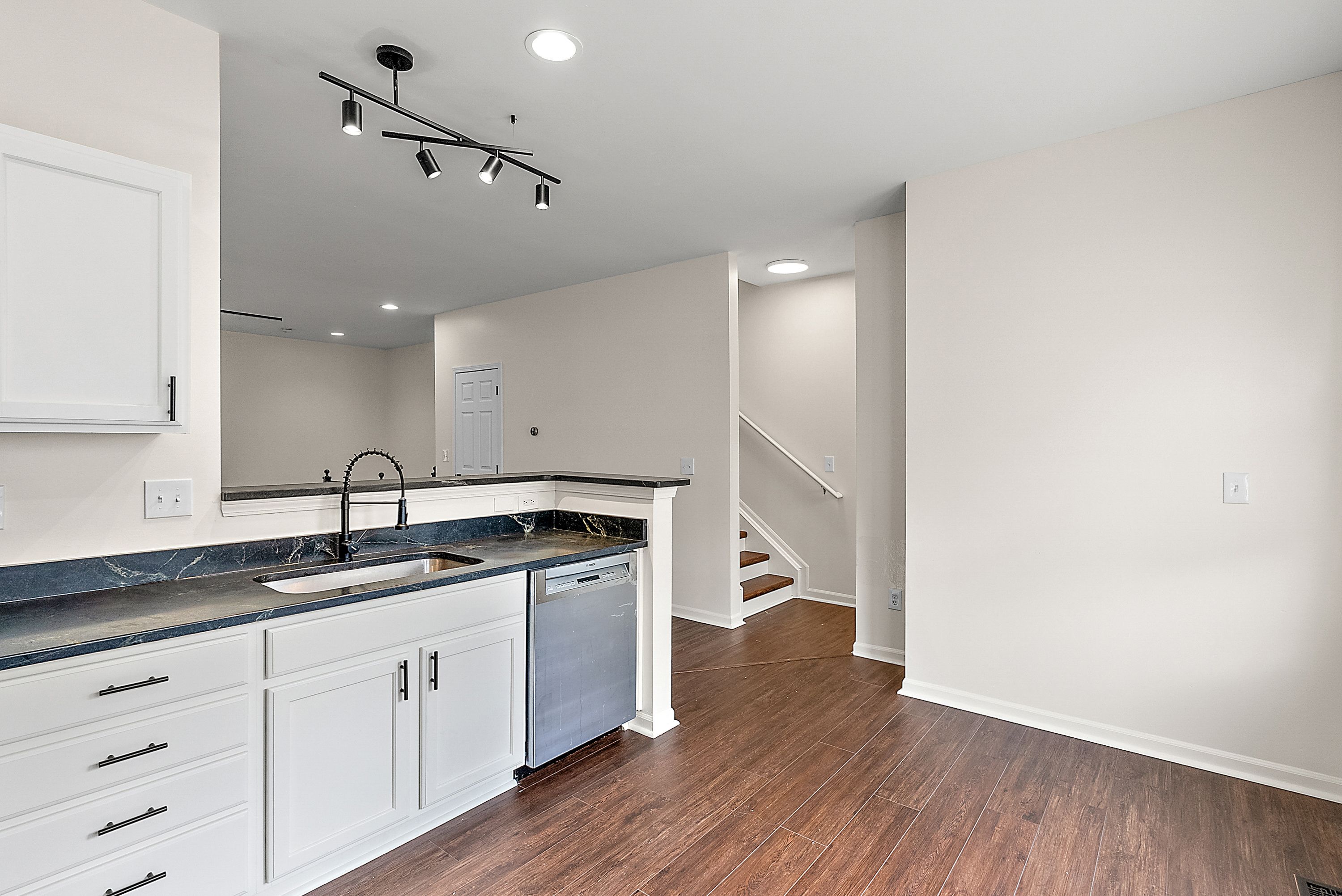 298 E PALMER Street 26
