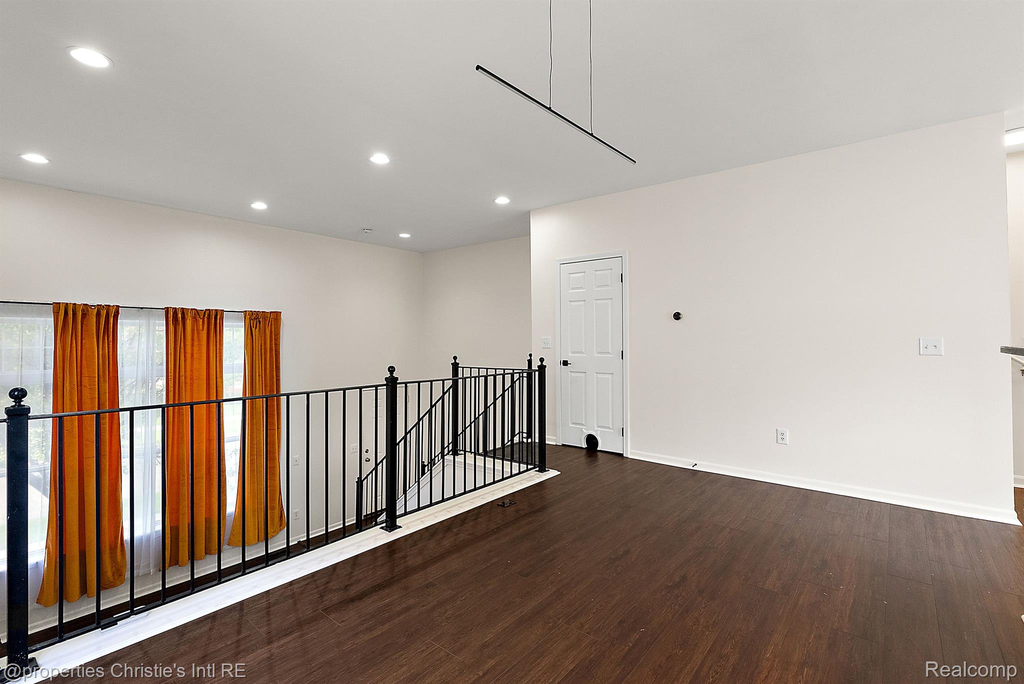 298 E PALMER Street 26