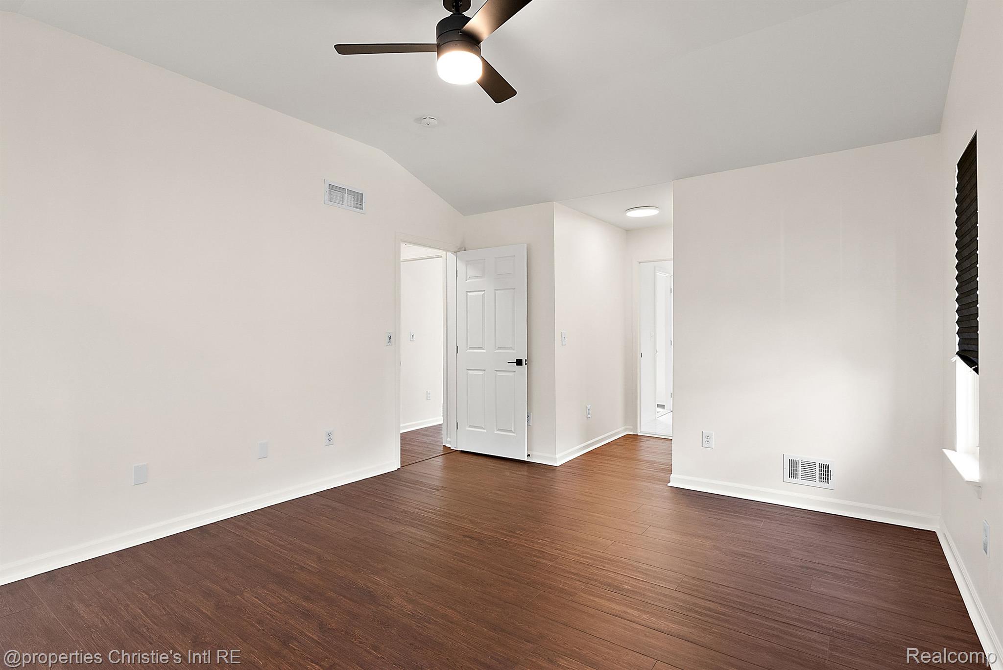 298 E PALMER Street 26