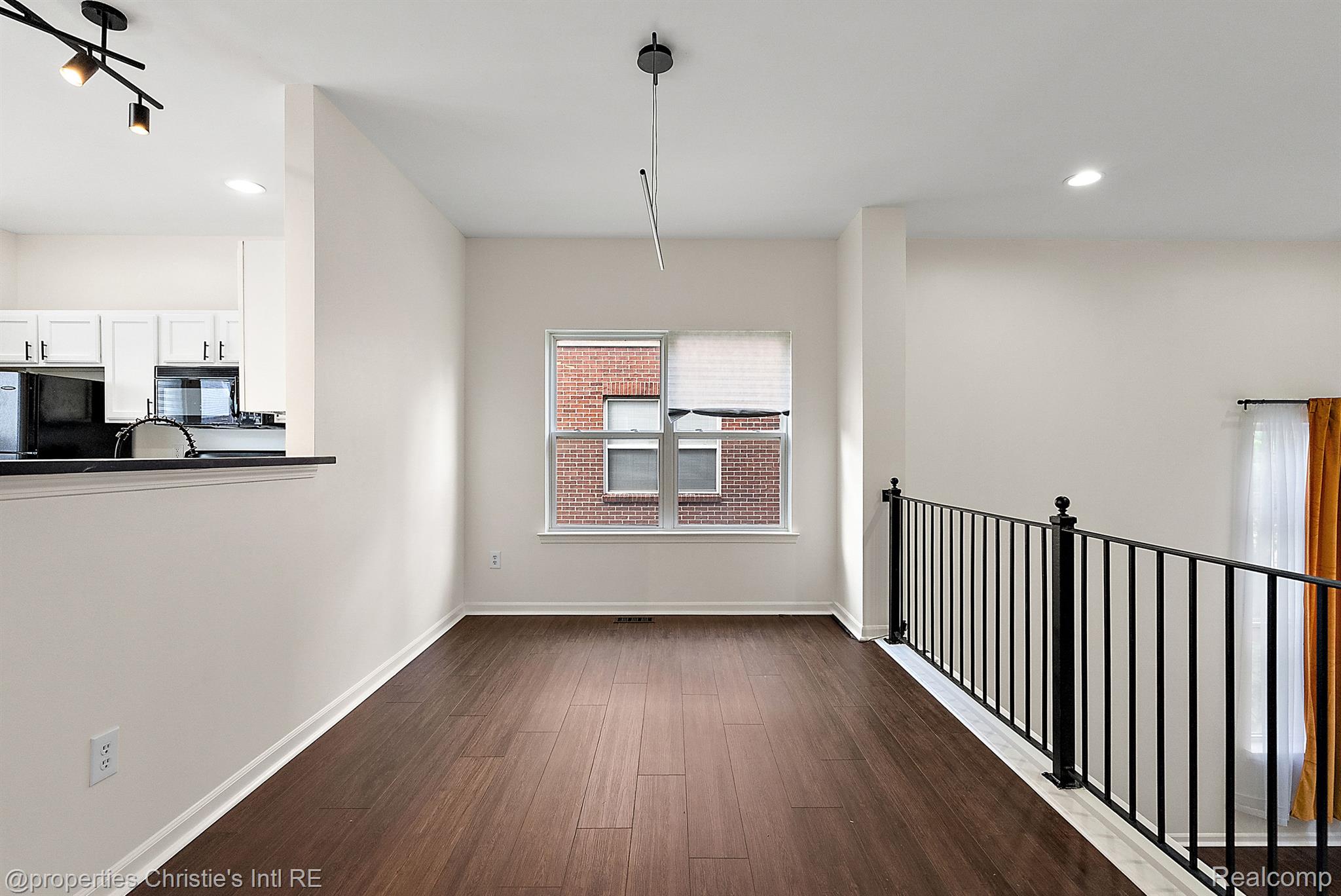 298 E PALMER Street 26