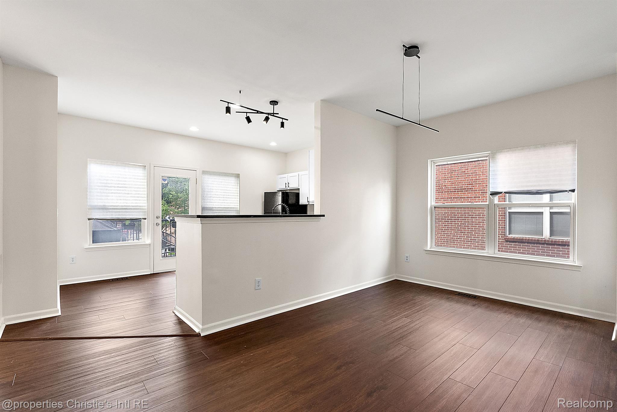 298 E PALMER Street 26