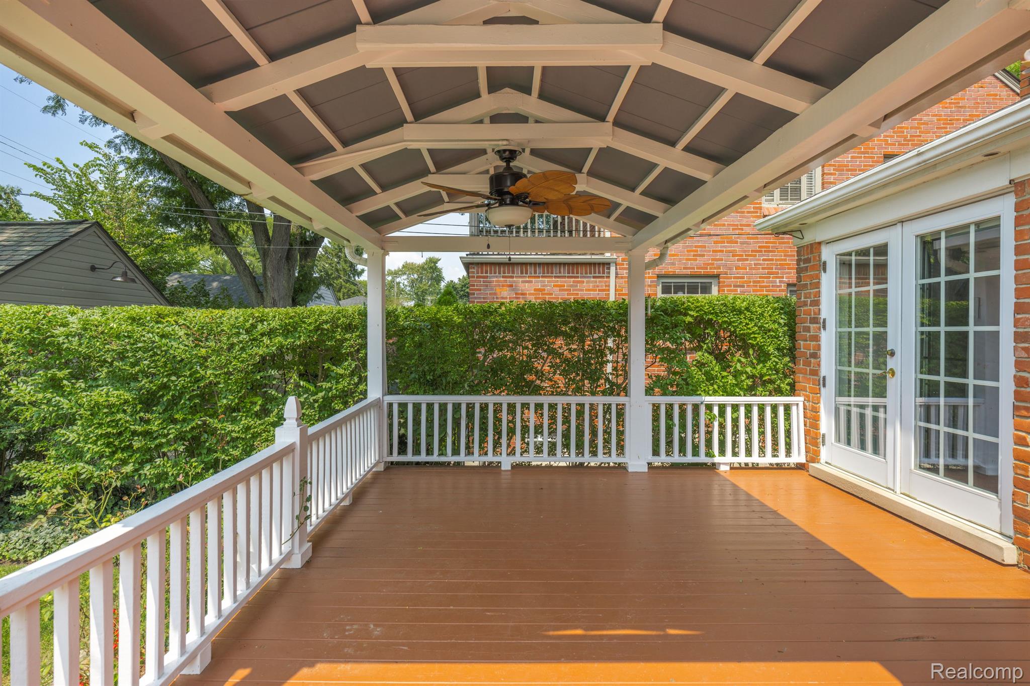 413 MCKINLEY Avenue