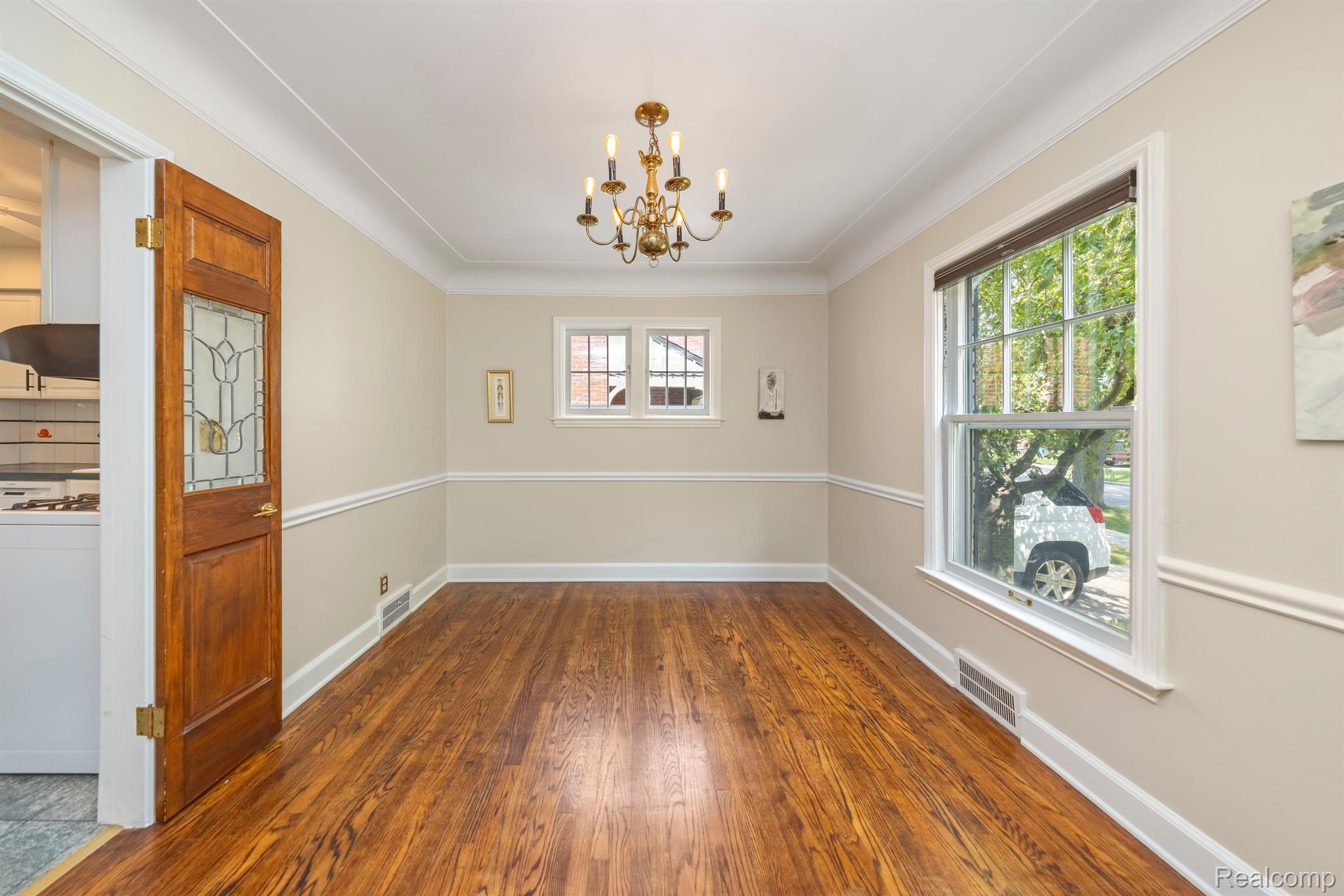 413 MCKINLEY Avenue
