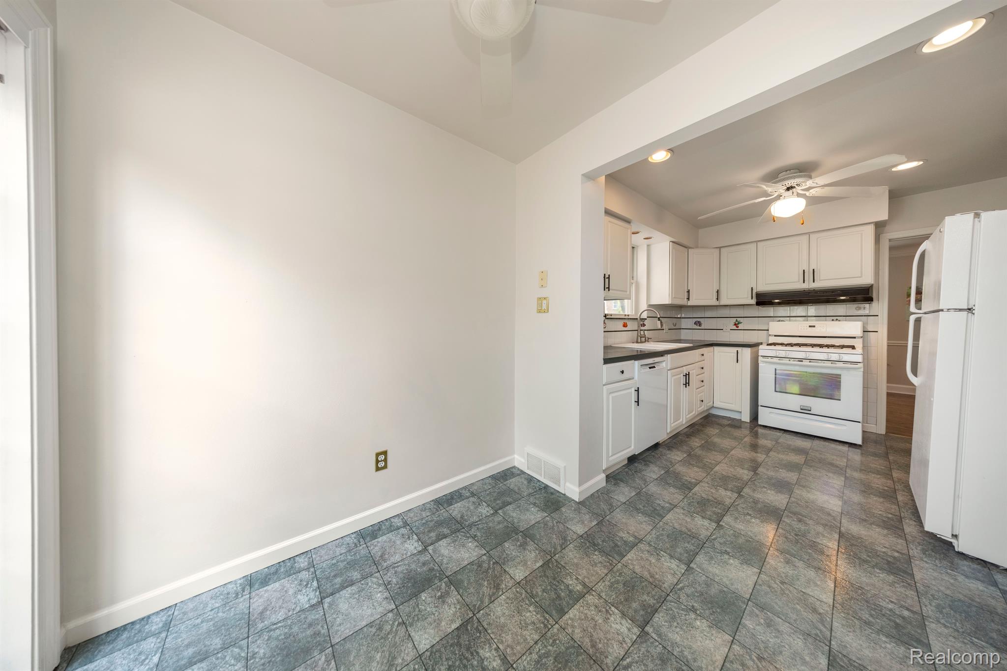 413 MCKINLEY Avenue