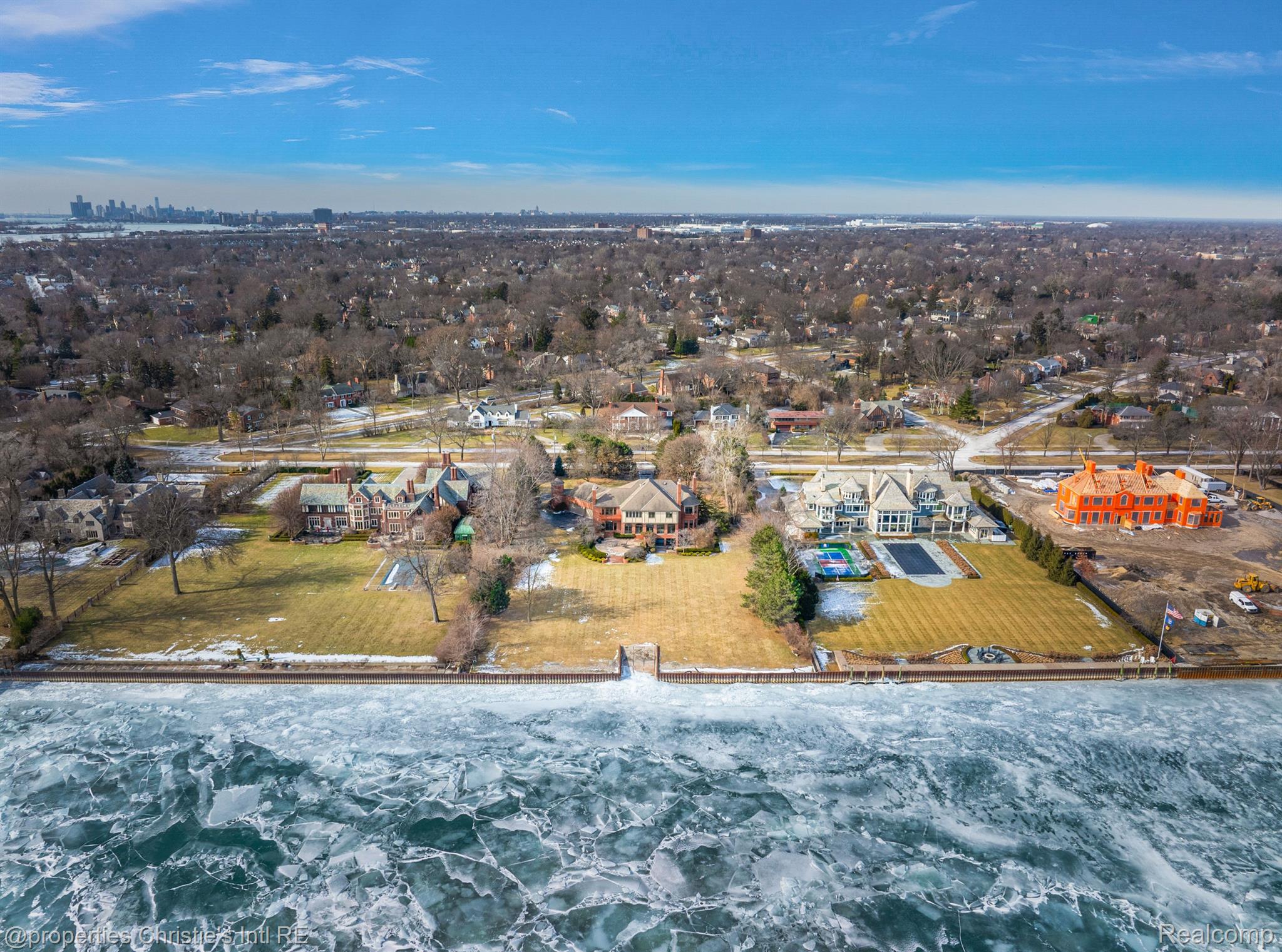 15440 WINDMILL POINTE Drive