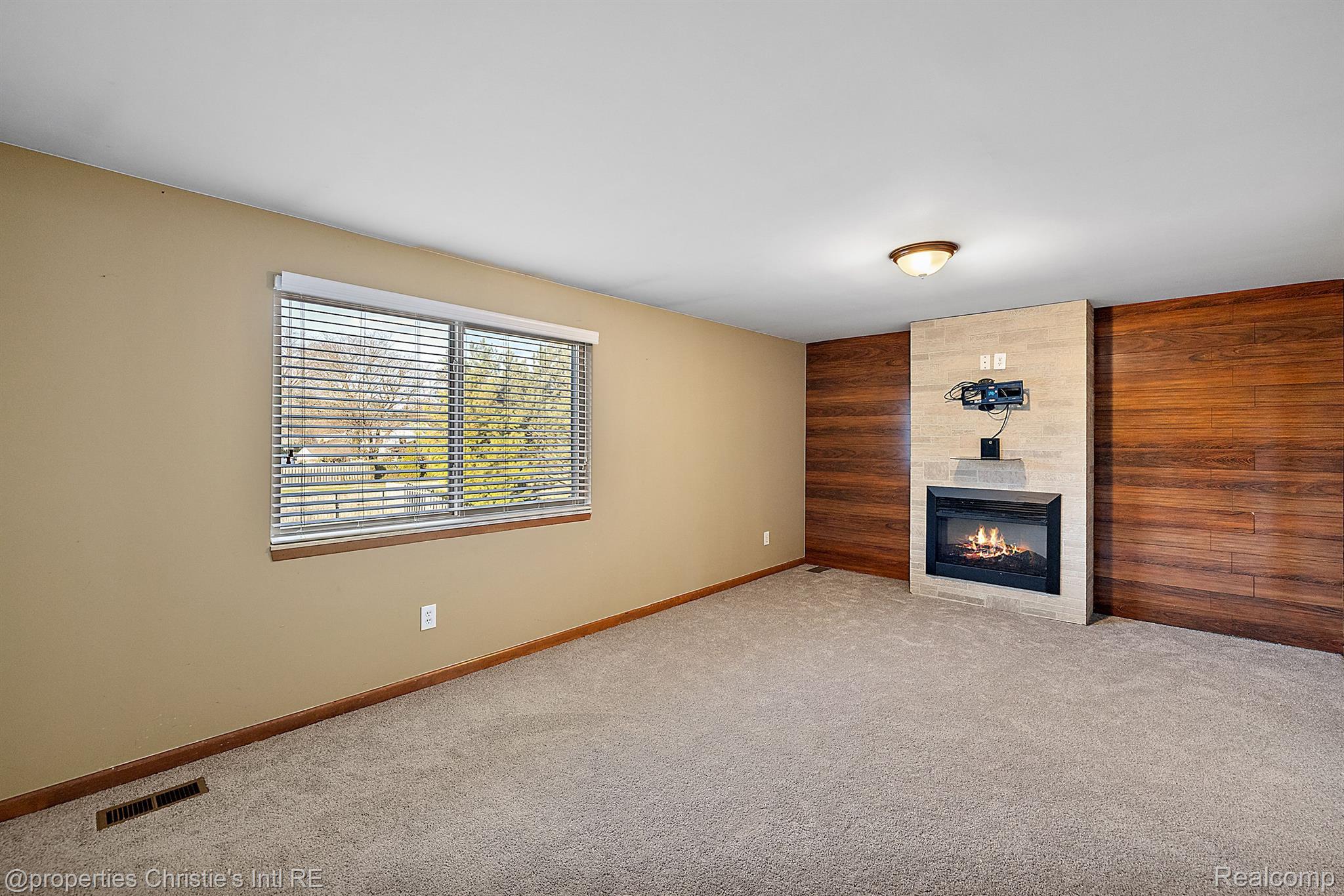 12921 BERESFORD Drive