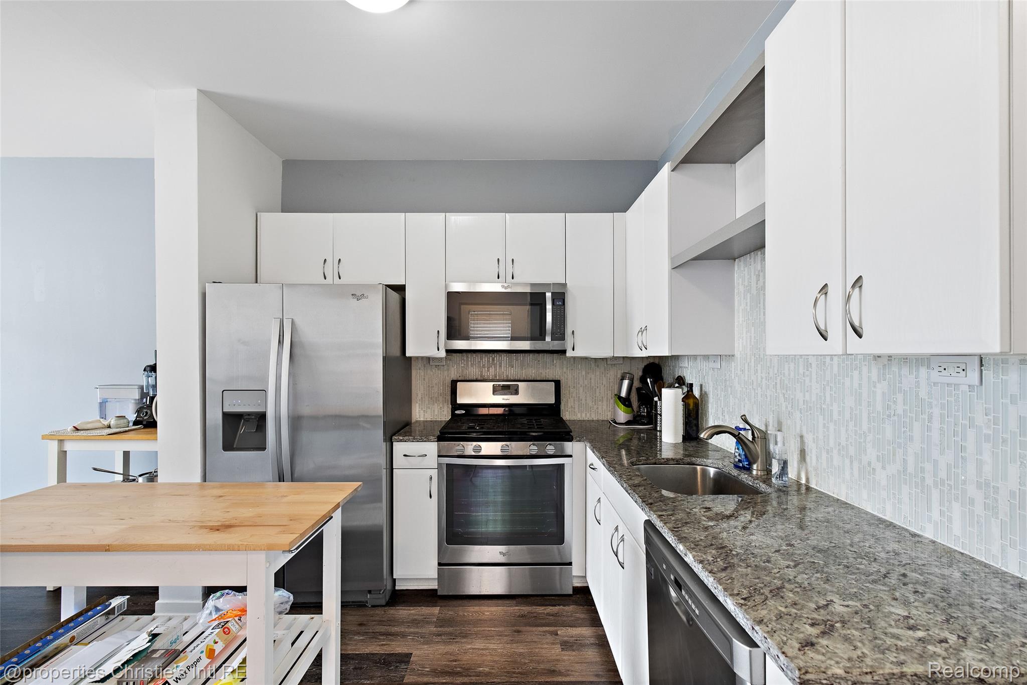 275 E Palmer Street