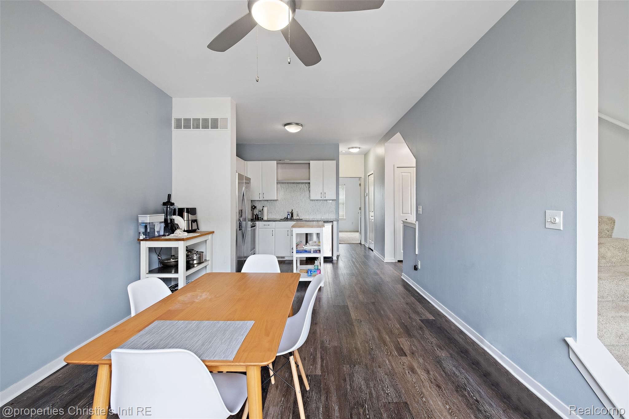 275 E Palmer Street