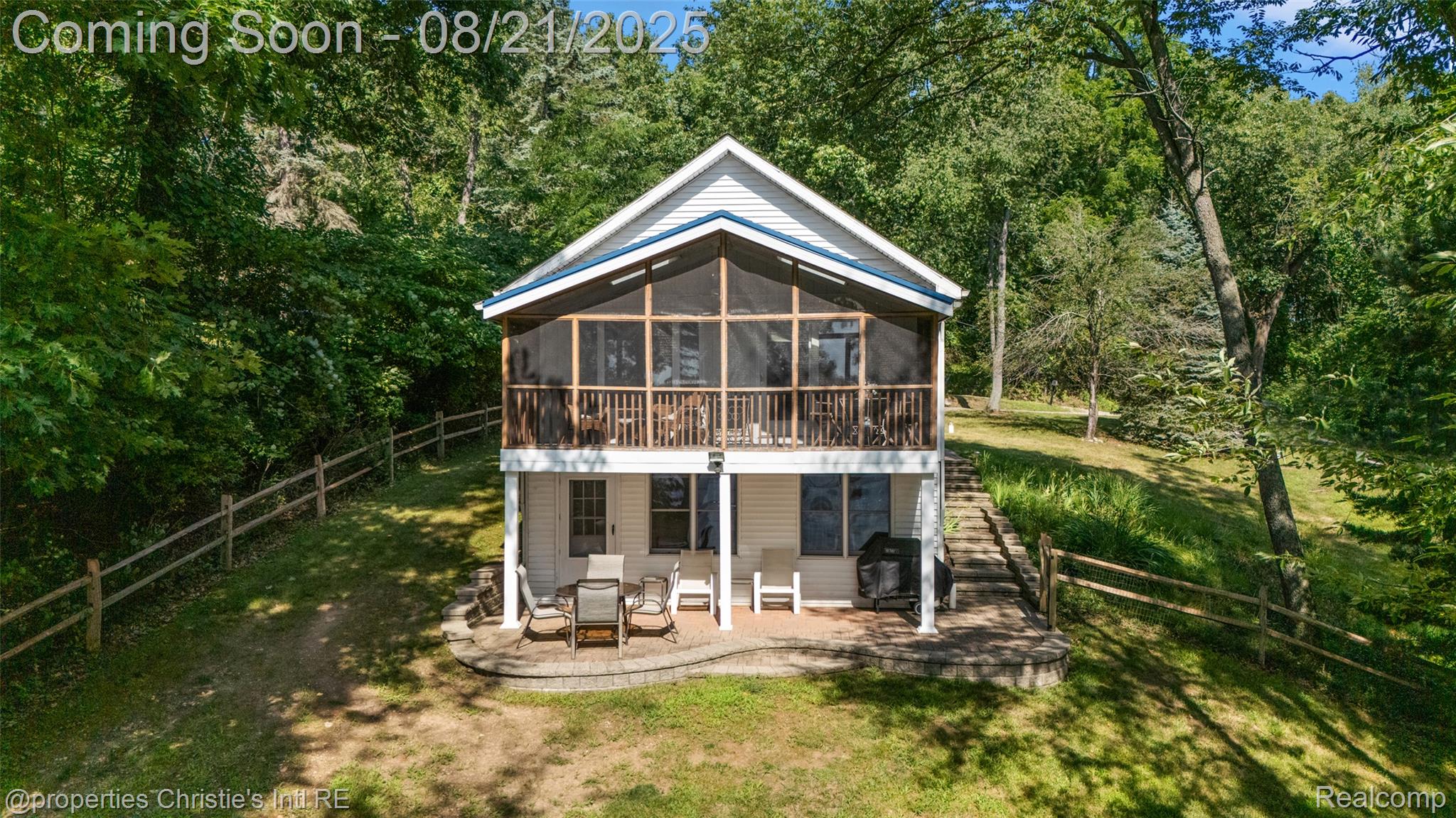 11113 Perch Lake Drive W