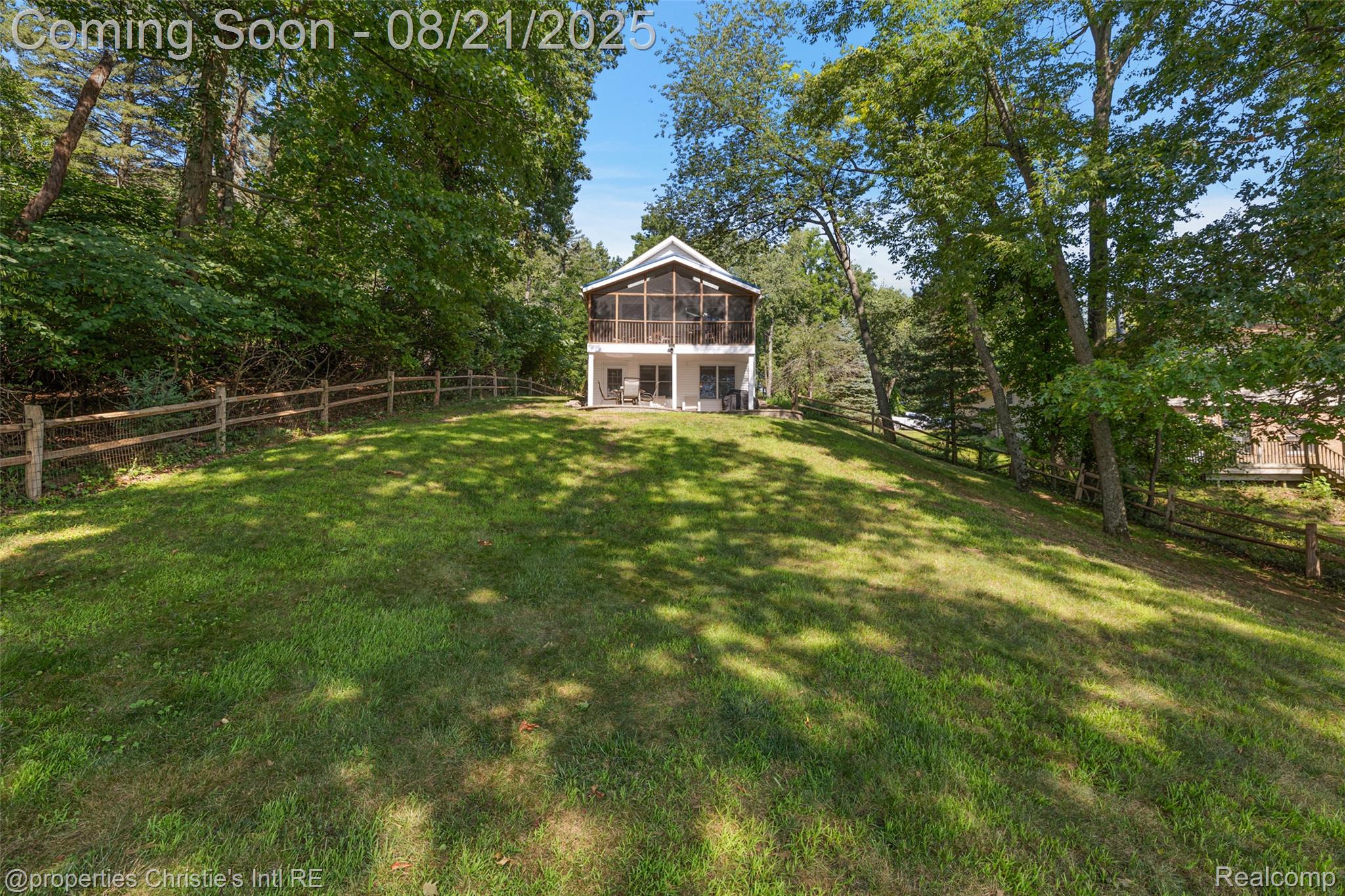 11113 Perch Lake Drive W