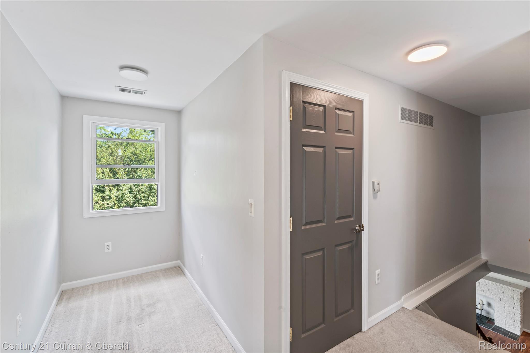 505 Hollywood Avenue