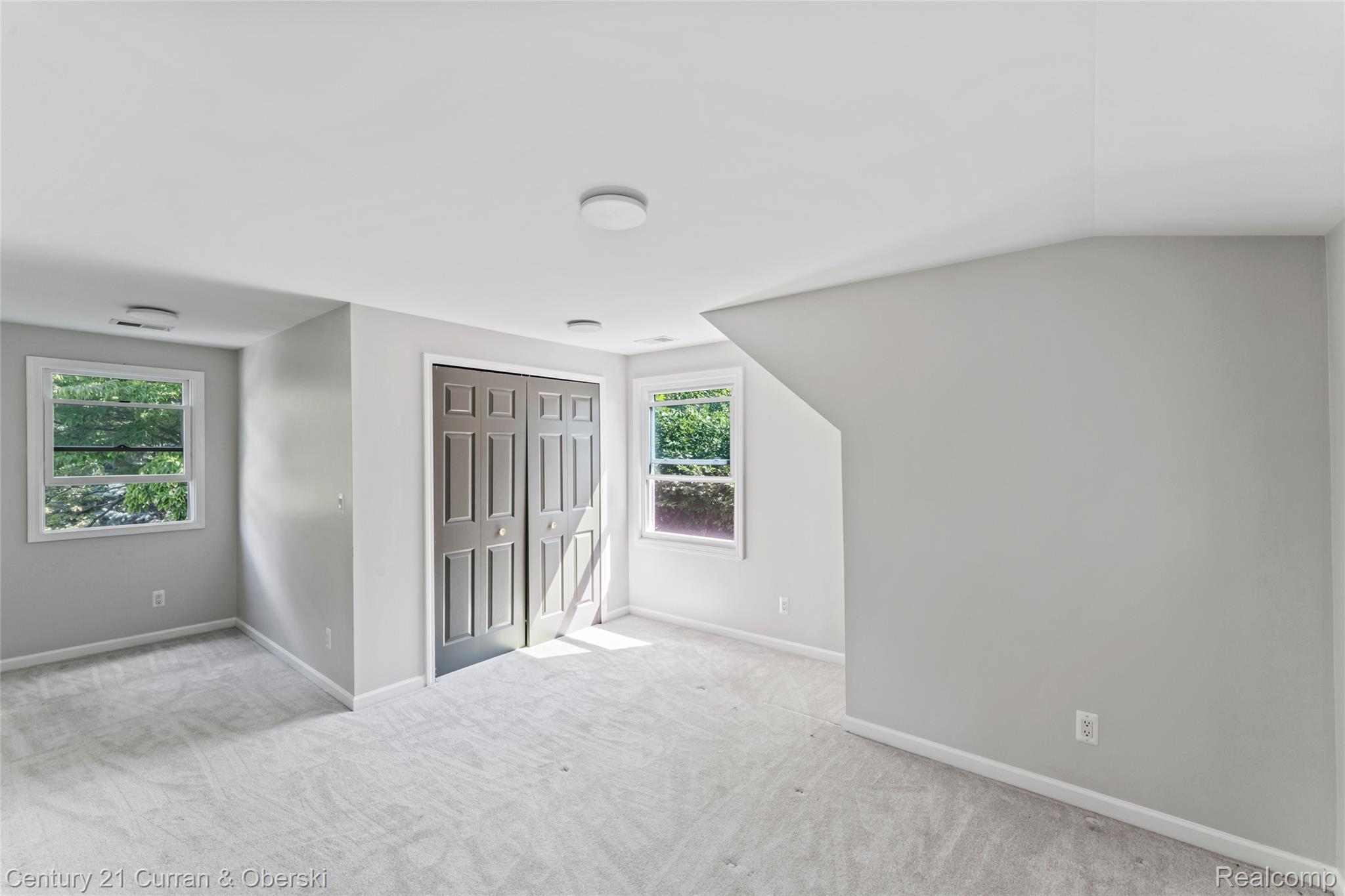 505 Hollywood Avenue