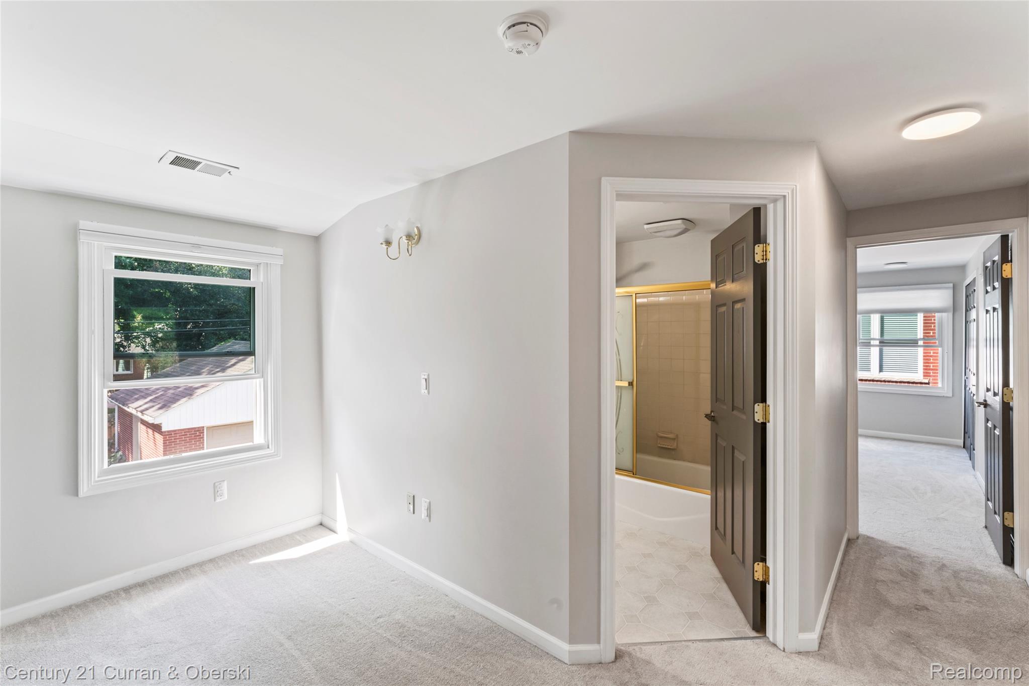 505 Hollywood Avenue