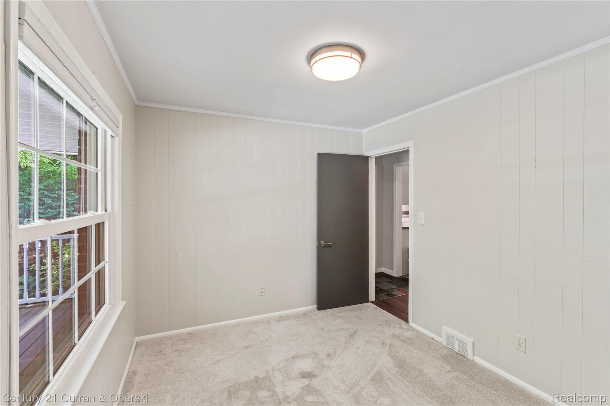 505 Hollywood Avenue