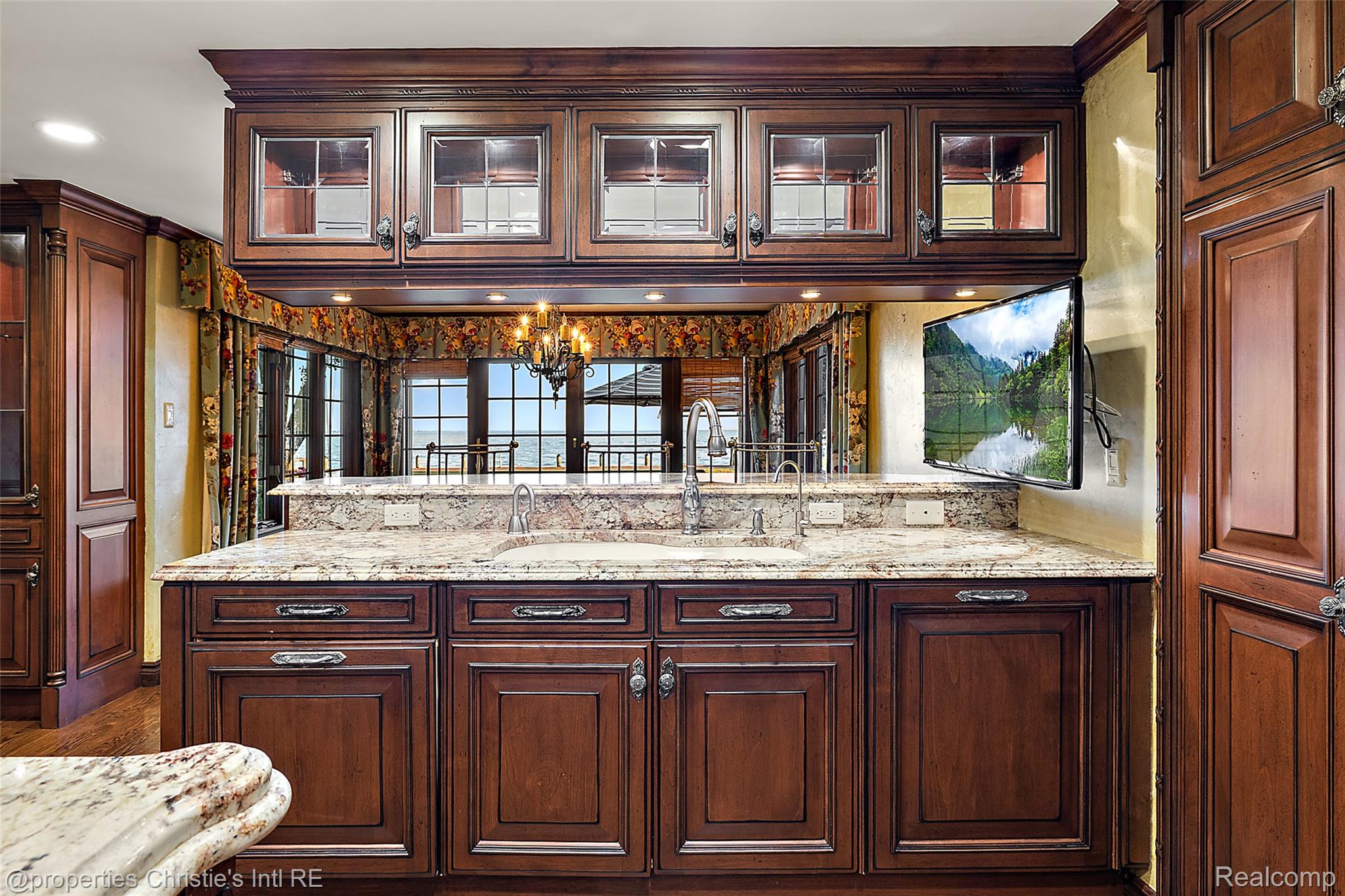 49016 Pointe Lakeview Drive