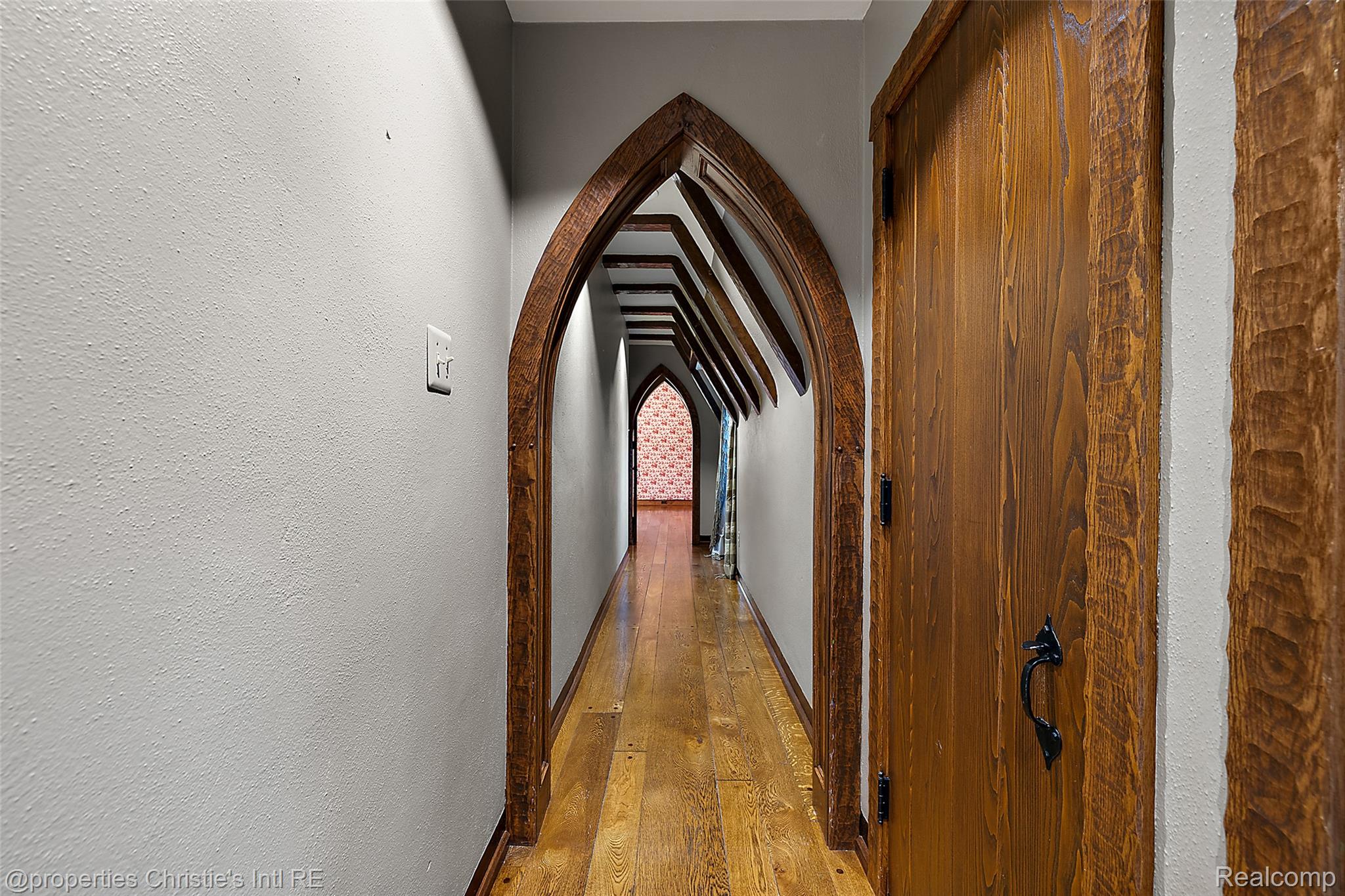 49016 Pointe Lakeview Drive