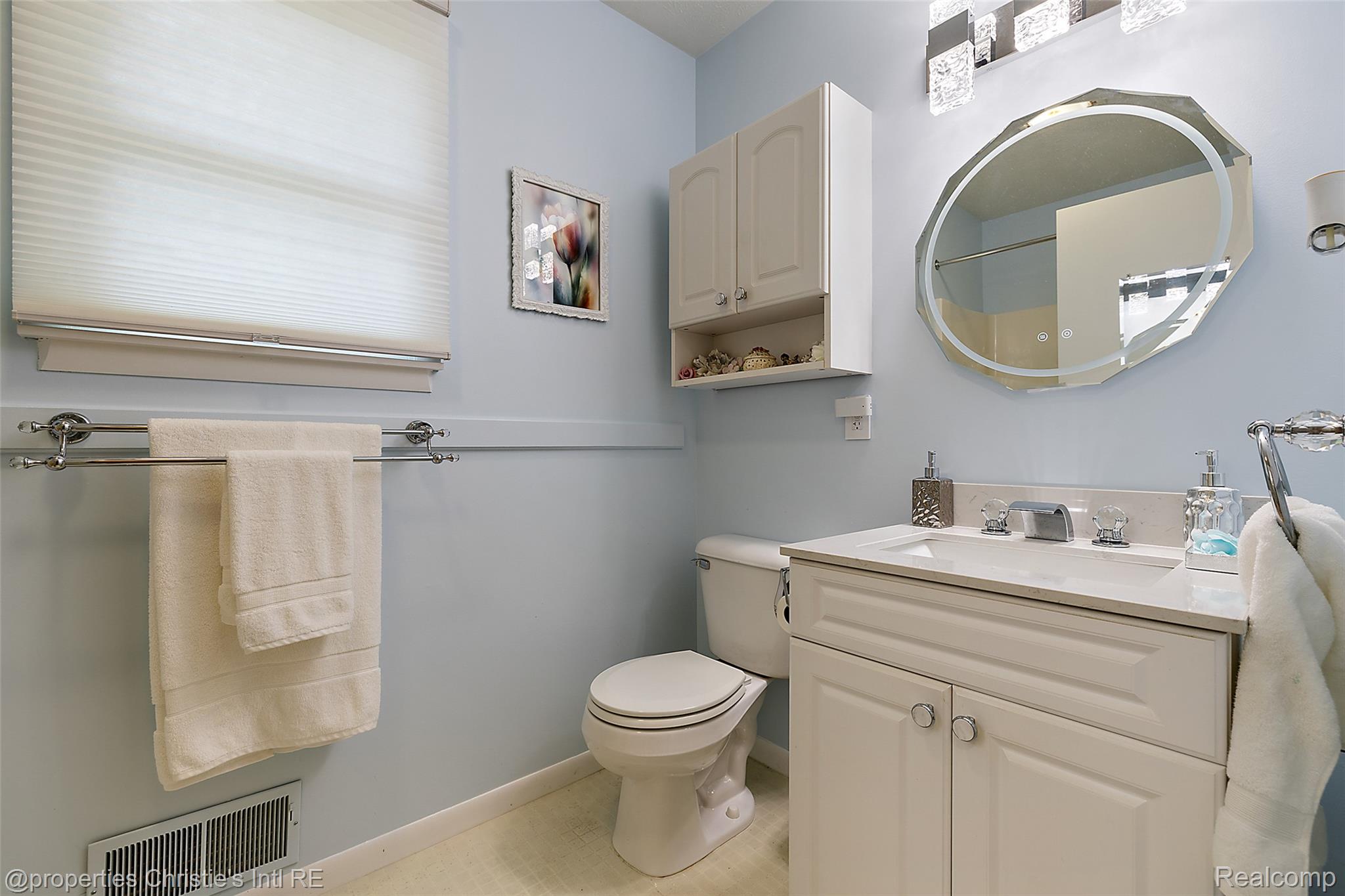 11113 Perch Lake Drive W