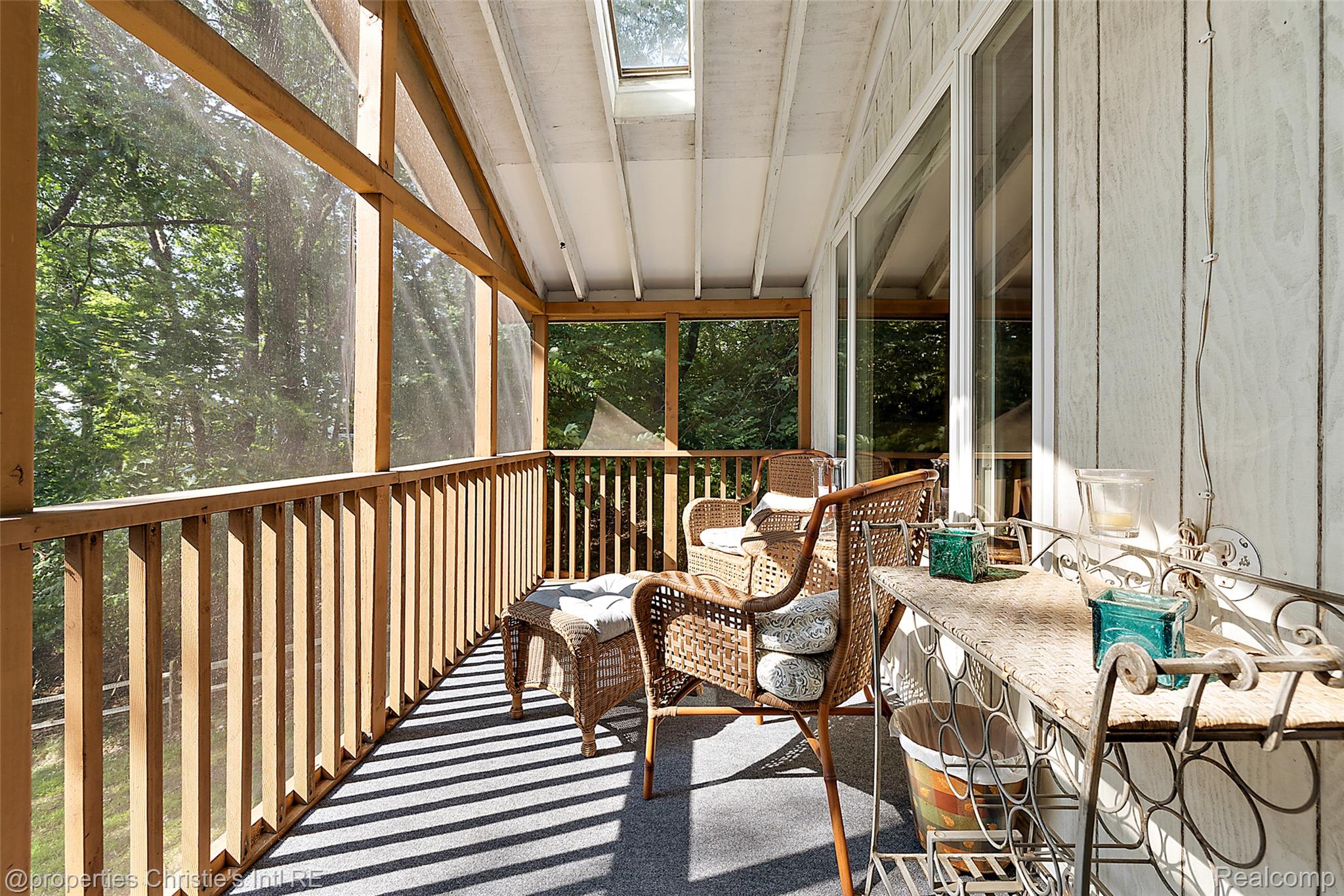 11113 Perch Lake Drive W