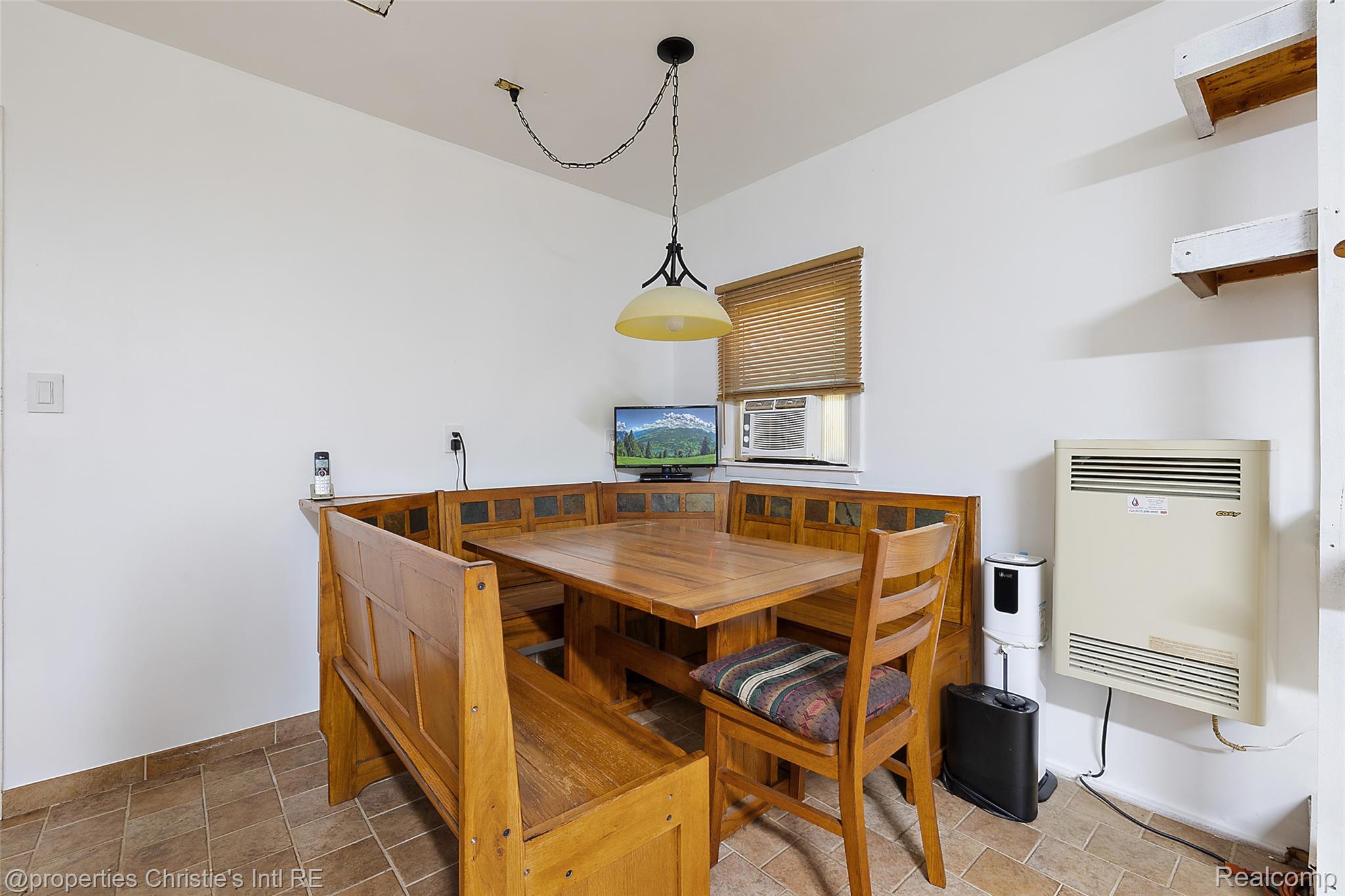 11113 Perch Lake Drive W