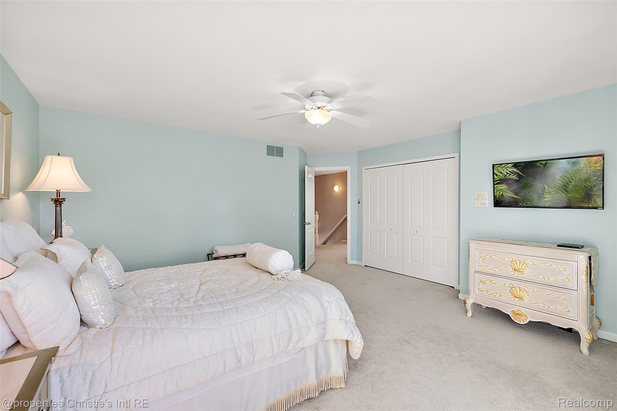 38080 Lakeshore Drive