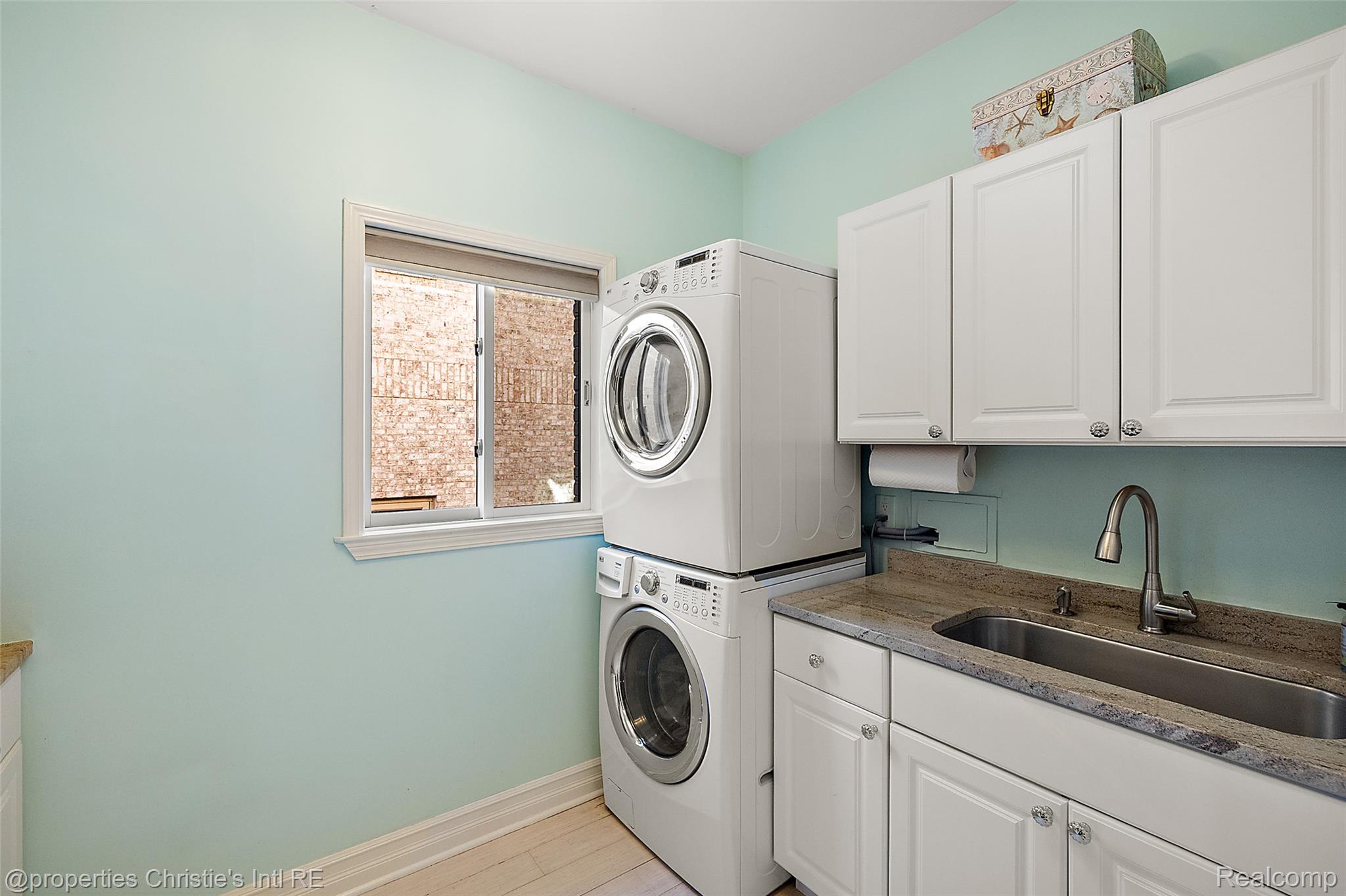 38080 Lakeshore Drive