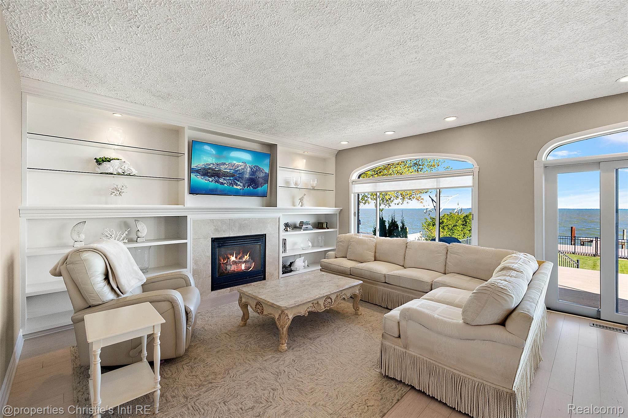 38080 Lakeshore Drive